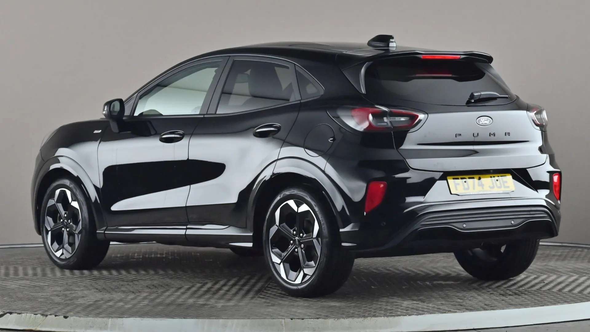 A 2024 FORD PUMA 1.0 EcoBoost Hybrid mHEV ST-Line X A 2024 FORD PUMA 1.0 EcoBoost Hybrid mHEV ST-Line X