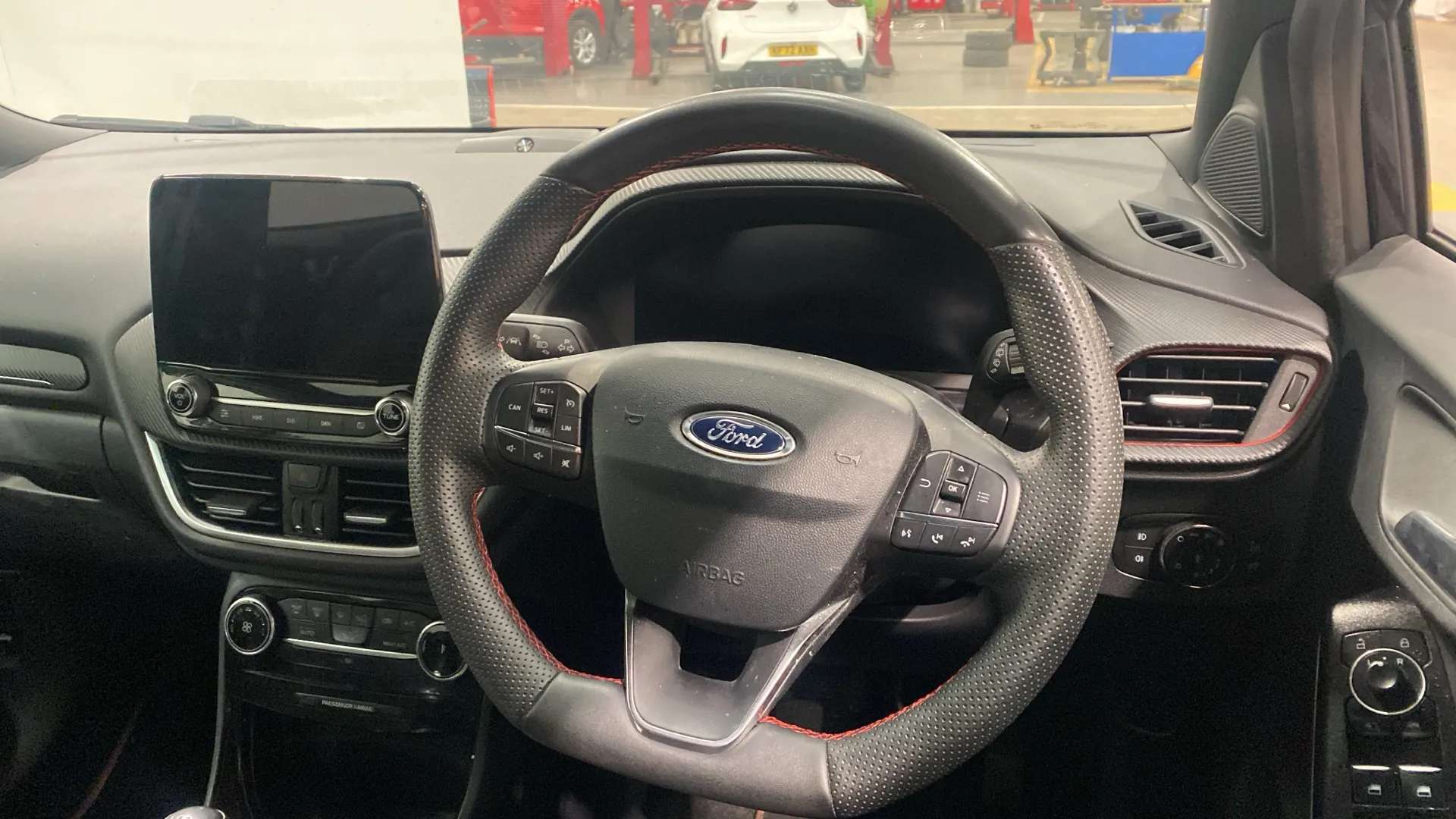 A 2024 FORD PUMA 1.0 EcoBoost Hybrid mHEV ST-Line X A 2024 FORD PUMA 1.0 EcoBoost Hybrid mHEV ST-Line X