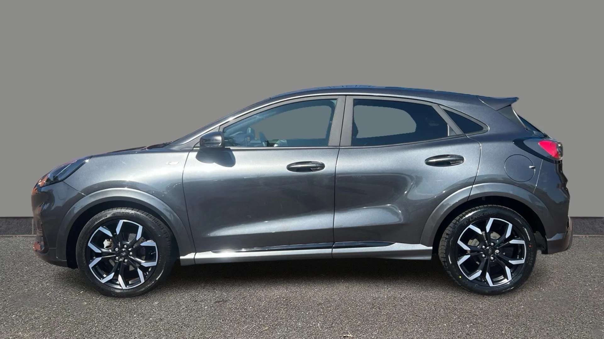 A 2021 FORD PUMA 1.0 EcoBoost Hybrid mHEV ST-Line X A 2021 FORD PUMA 1.0 EcoBoost Hybrid mHEV ST-Line X