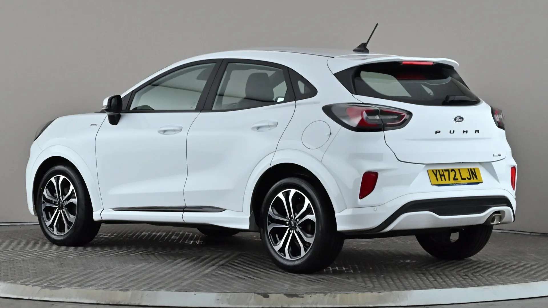 A 2022 FORD PUMA 1.0 EcoBoost Hybrid mHEV ST-Line A 2022 FORD PUMA 1.0 EcoBoost Hybrid mHEV ST-Line