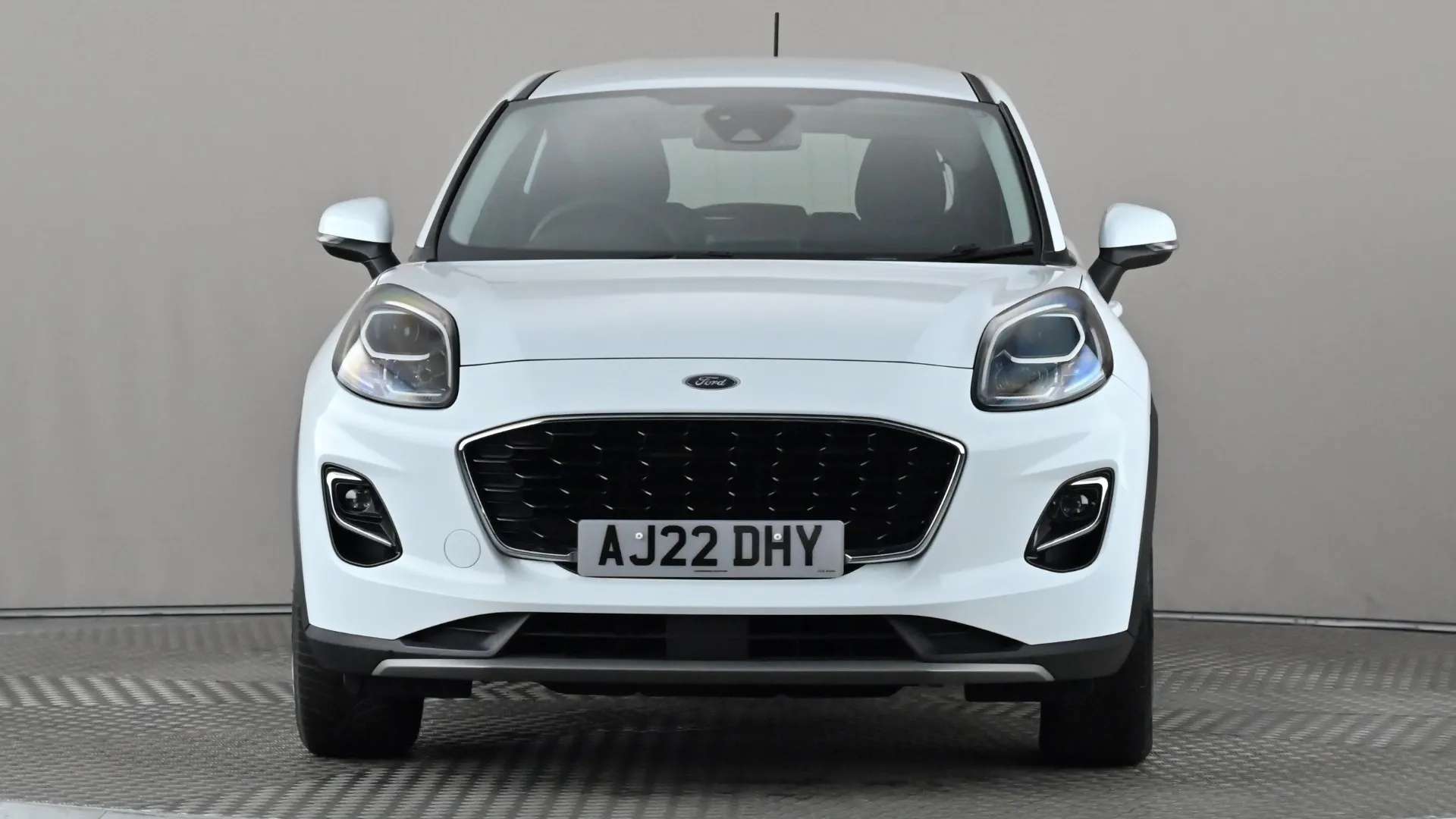 A 2022 FORD PUMA 1.0 EcoBoost Hybrid mHEV Titanium A 2022 FORD PUMA 1.0 EcoBoost Hybrid mHEV Titanium