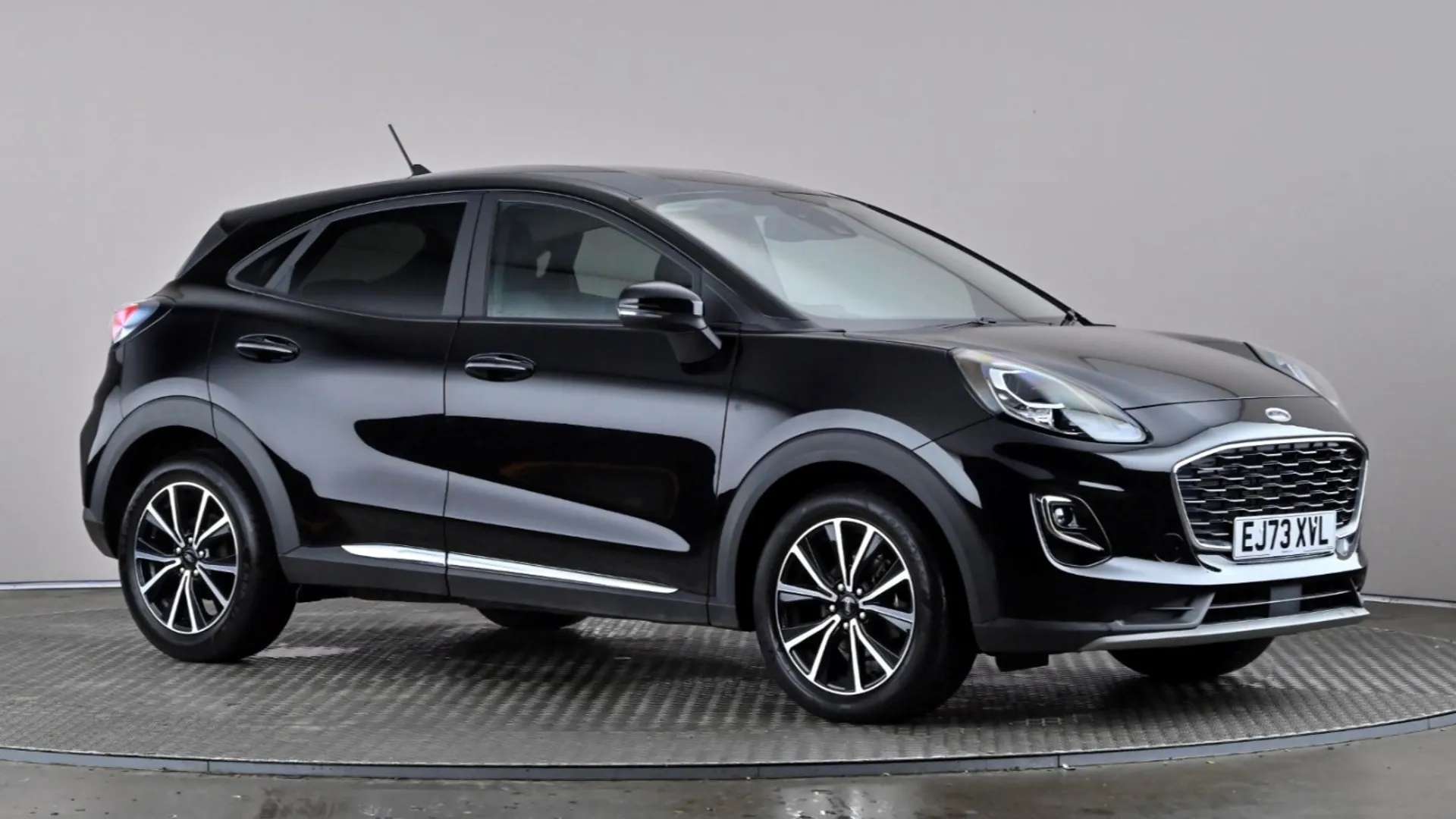 A 2023 FORD PUMA 1.0 EcoBoost Hybrid mHEV Titanium A 2023 FORD PUMA 1.0 EcoBoost Hybrid mHEV Titanium