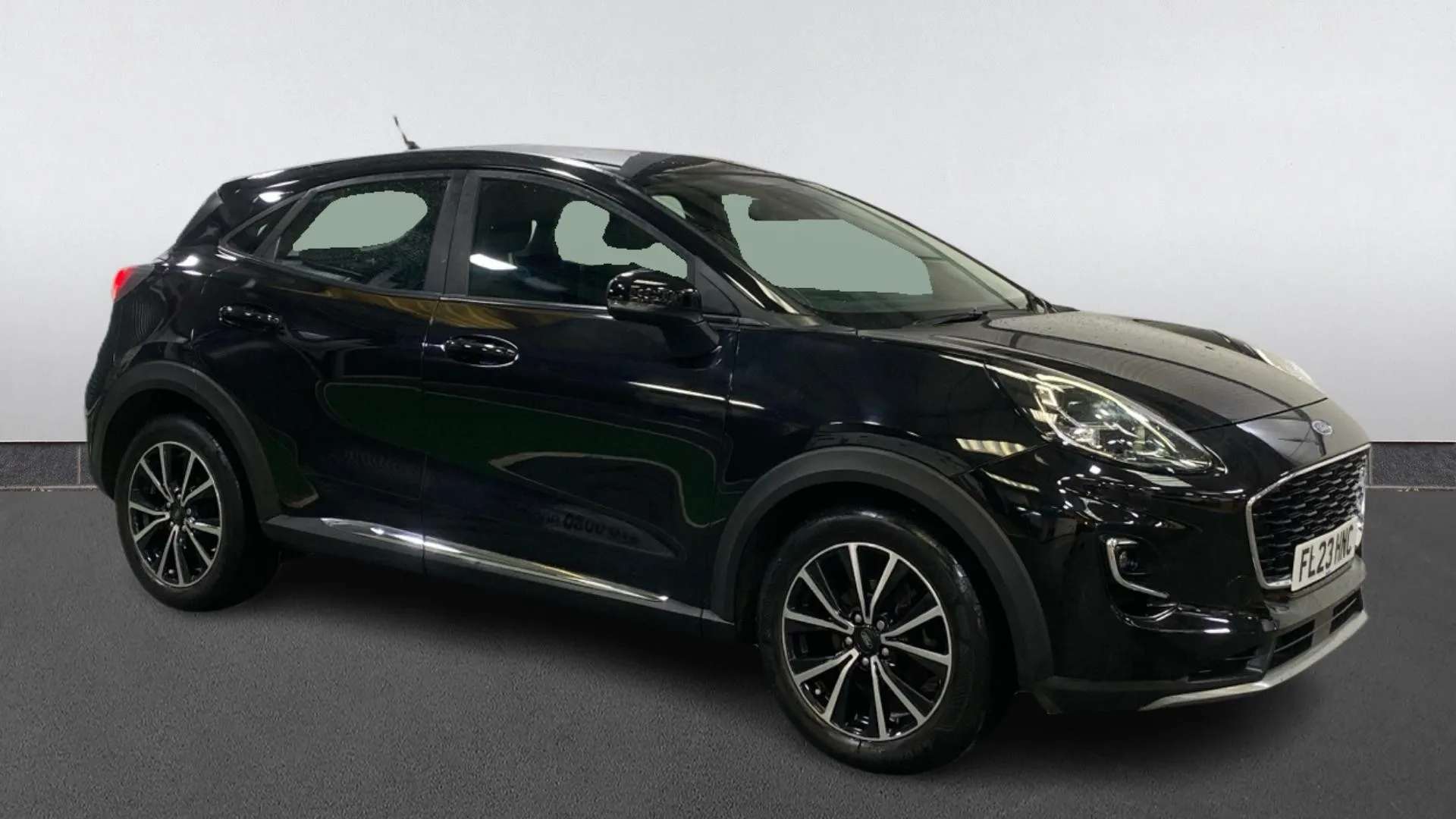 A 2023 FORD PUMA 1.0 EcoBoost Hybrid mHEV Titanium A 2023 FORD PUMA 1.0 EcoBoost Hybrid mHEV Titanium
