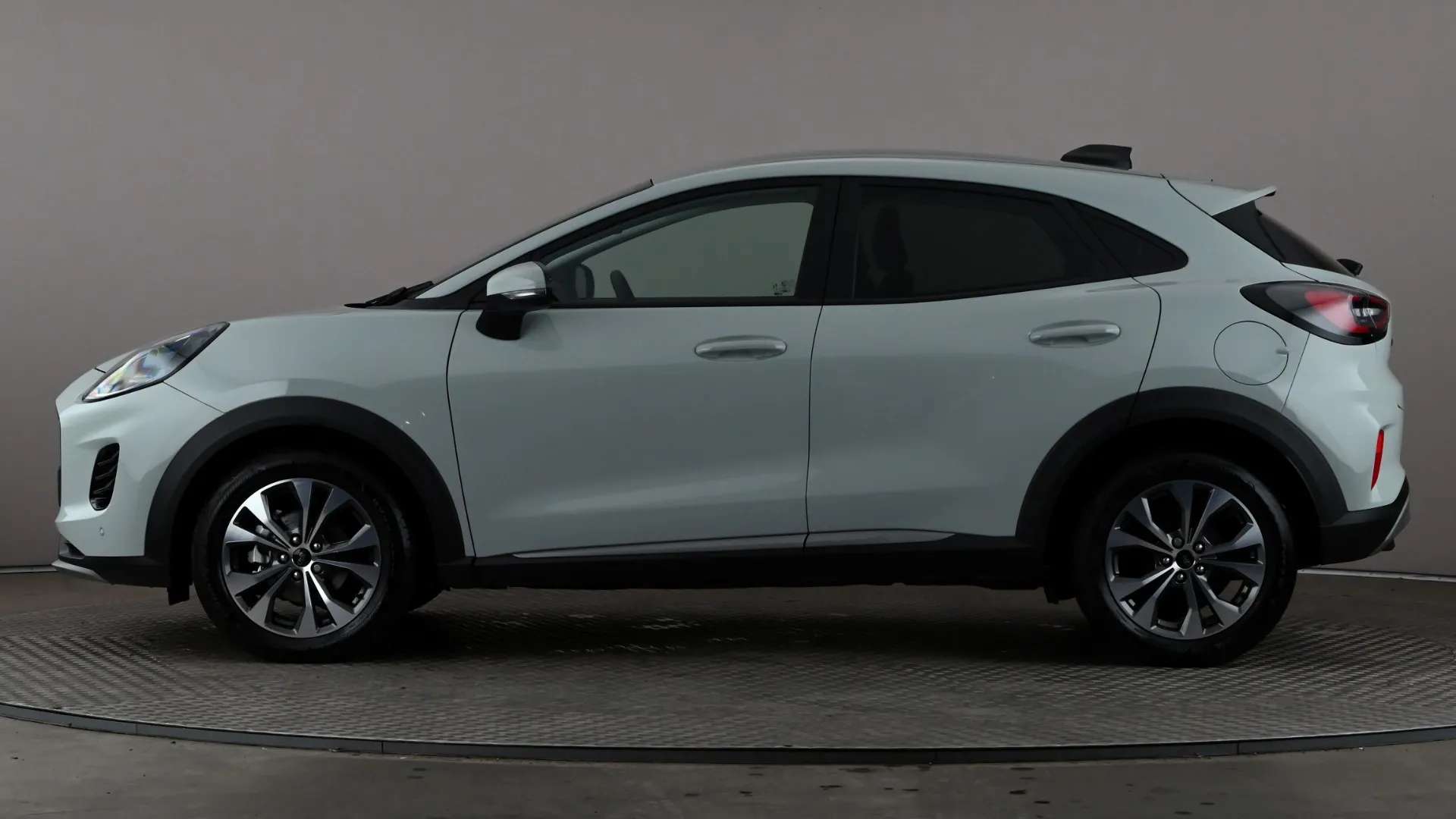 A 2026 FORD PUMA 1.0 EcoBoost Hybrid mHEV Titanium A 2026 FORD PUMA 1.0 EcoBoost Hybrid mHEV Titanium