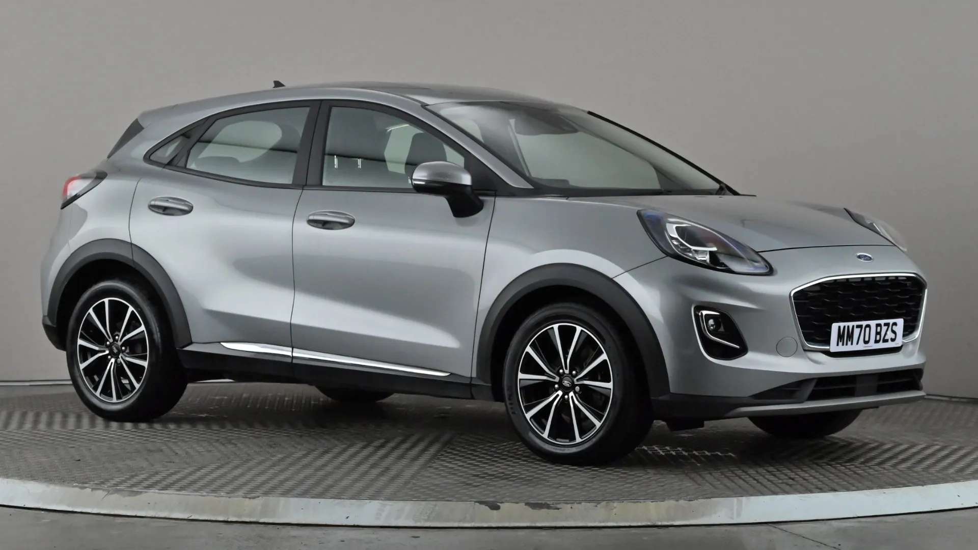 A 2020 FORD PUMA 1.0 EcoBoost Hybrid mHEV Titanium A 2020 FORD PUMA 1.0 EcoBoost Hybrid mHEV Titanium
