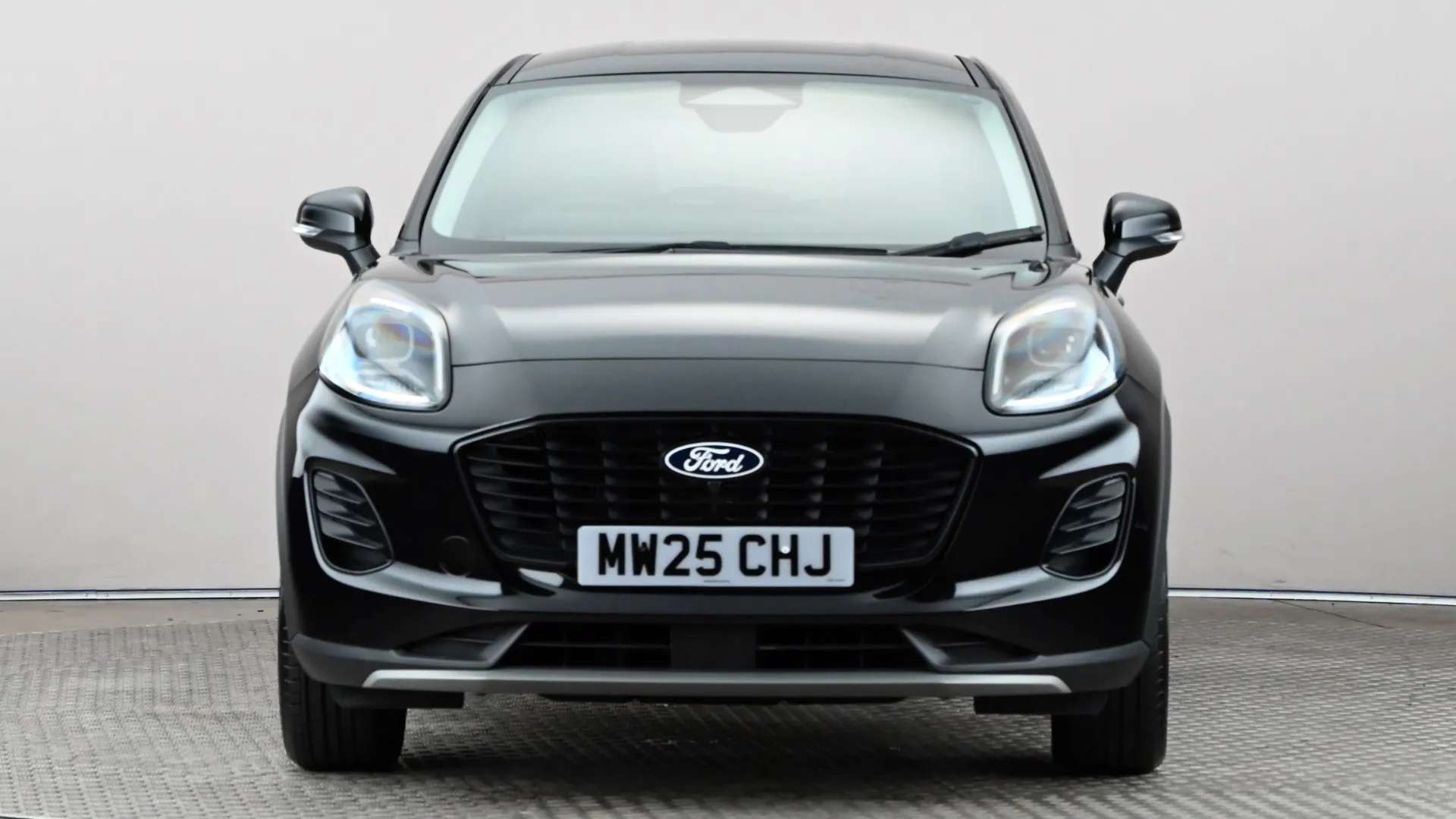 A 2025 FORD PUMA 1.0 EcoBoost Hybrid mHEV Titanium A 2025 FORD PUMA 1.0 EcoBoost Hybrid mHEV Titanium