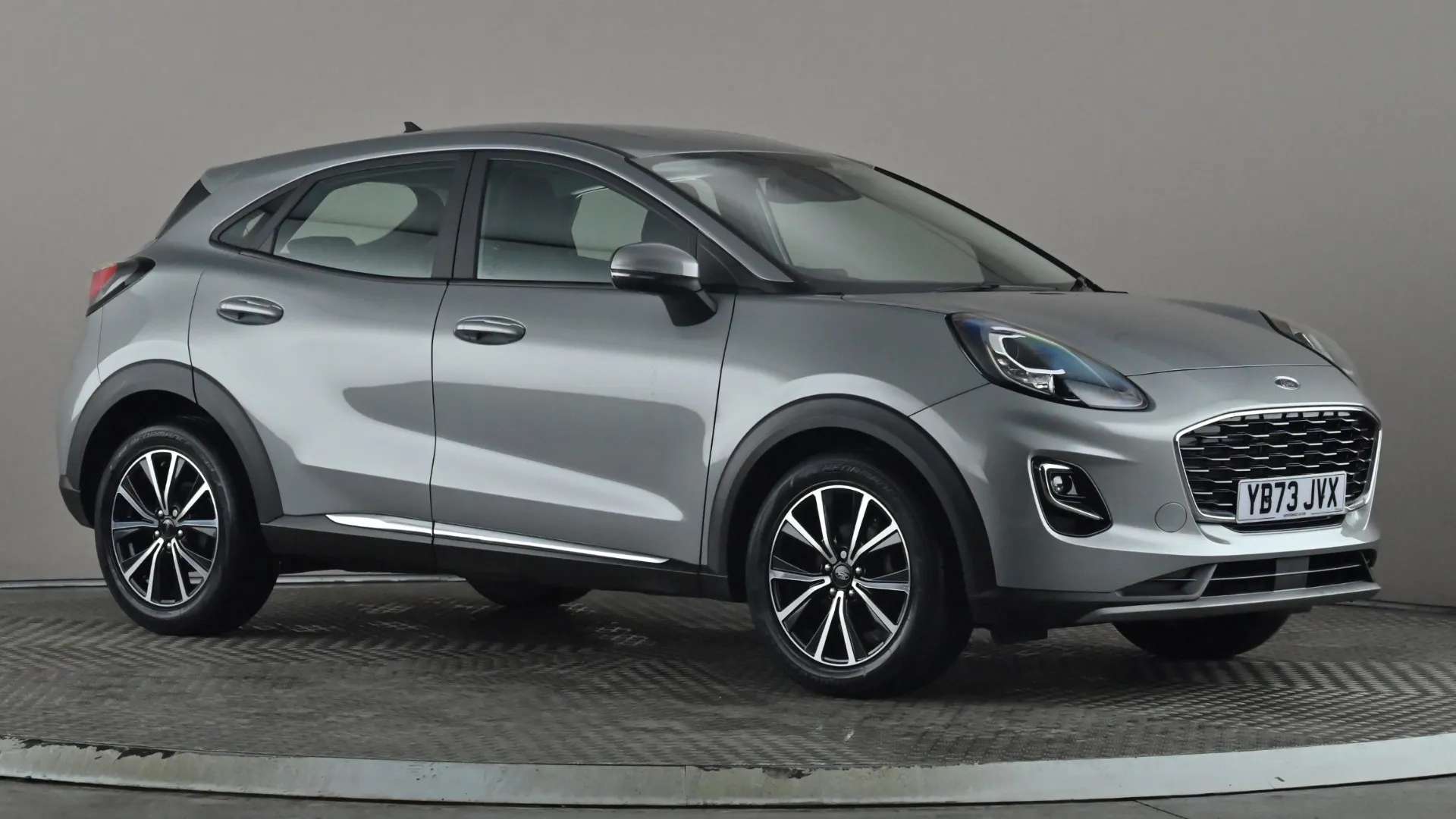 A 2023 FORD PUMA 1.0 EcoBoost Hybrid mHEV Titanium A 2023 FORD PUMA 1.0 EcoBoost Hybrid mHEV Titanium