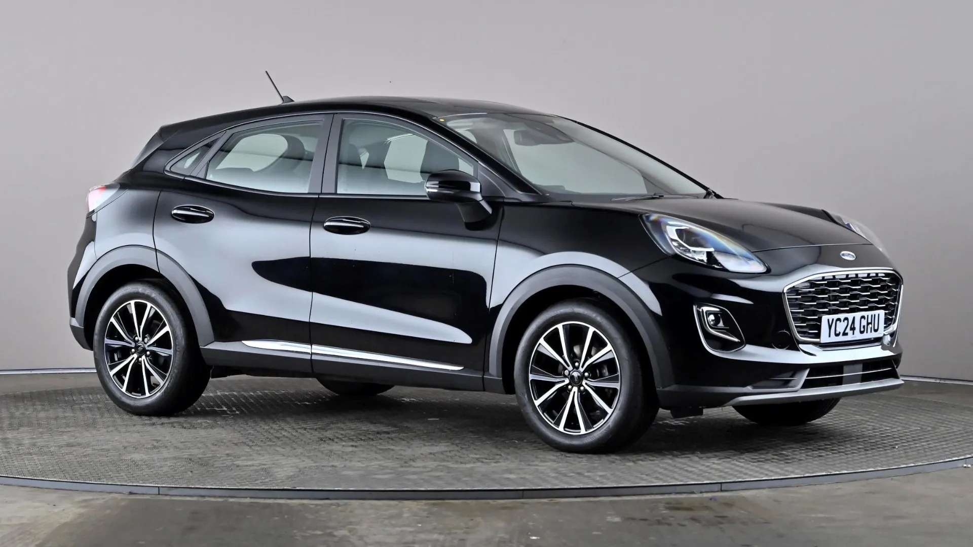 A 2024 FORD PUMA 1.0 EcoBoost Hybrid mHEV Titanium A 2024 FORD PUMA 1.0 EcoBoost Hybrid mHEV Titanium