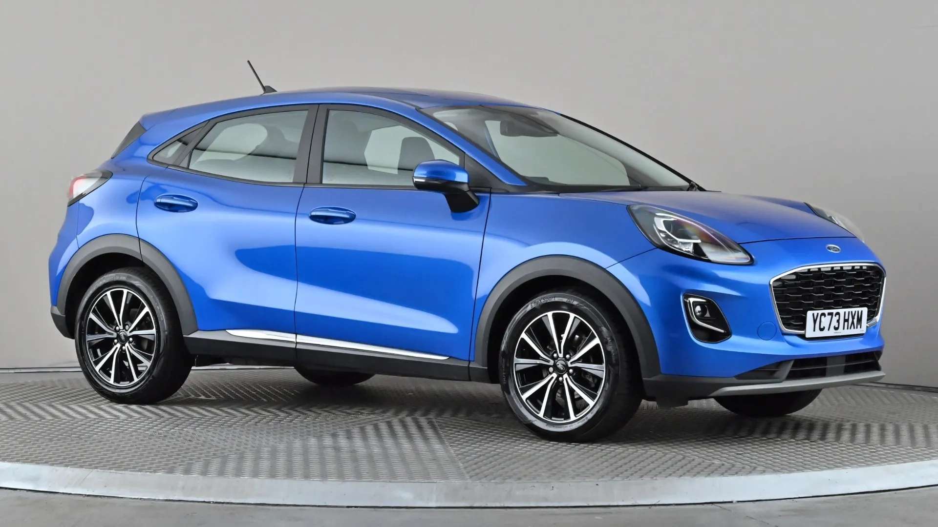 A 2023 FORD PUMA 1.0 EcoBoost Hybrid mHEV Titanium A 2023 FORD PUMA 1.0 EcoBoost Hybrid mHEV Titanium