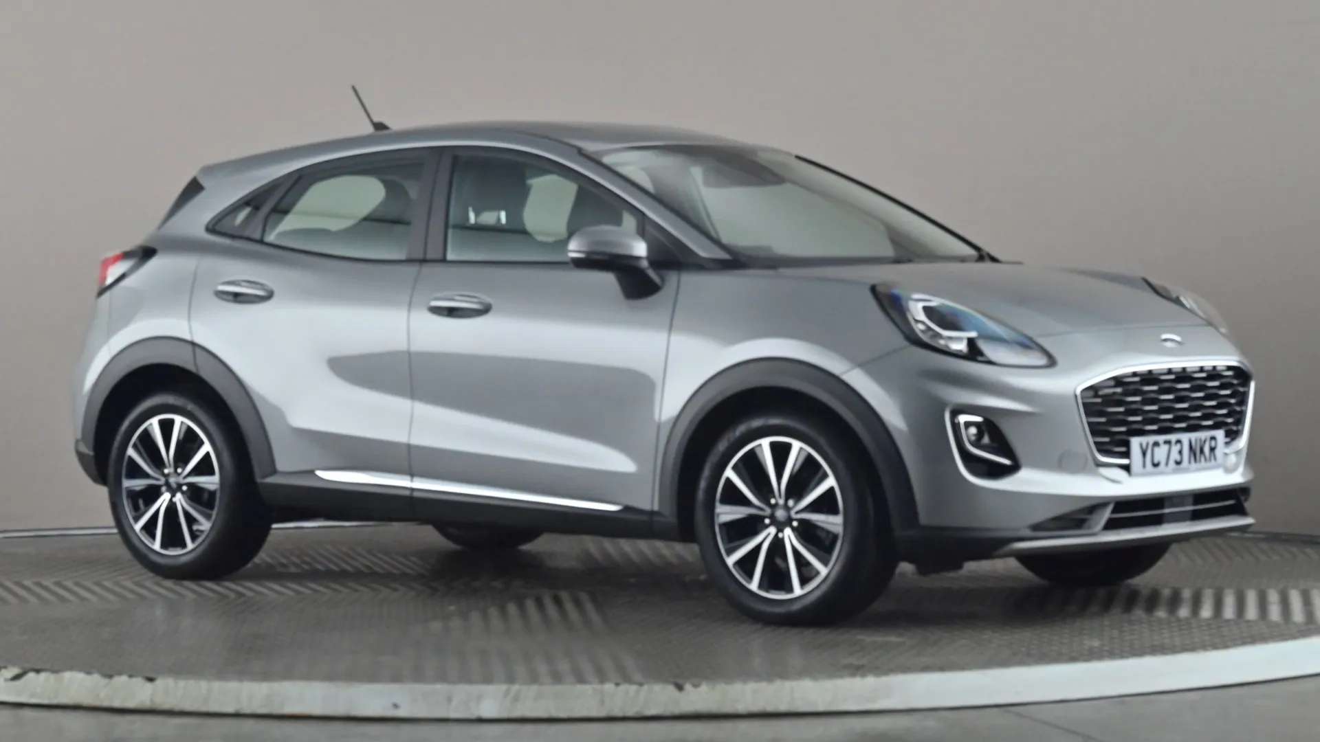 A 2023 FORD PUMA 1.0 EcoBoost Hybrid mHEV Titanium A 2023 FORD PUMA 1.0 EcoBoost Hybrid mHEV Titanium