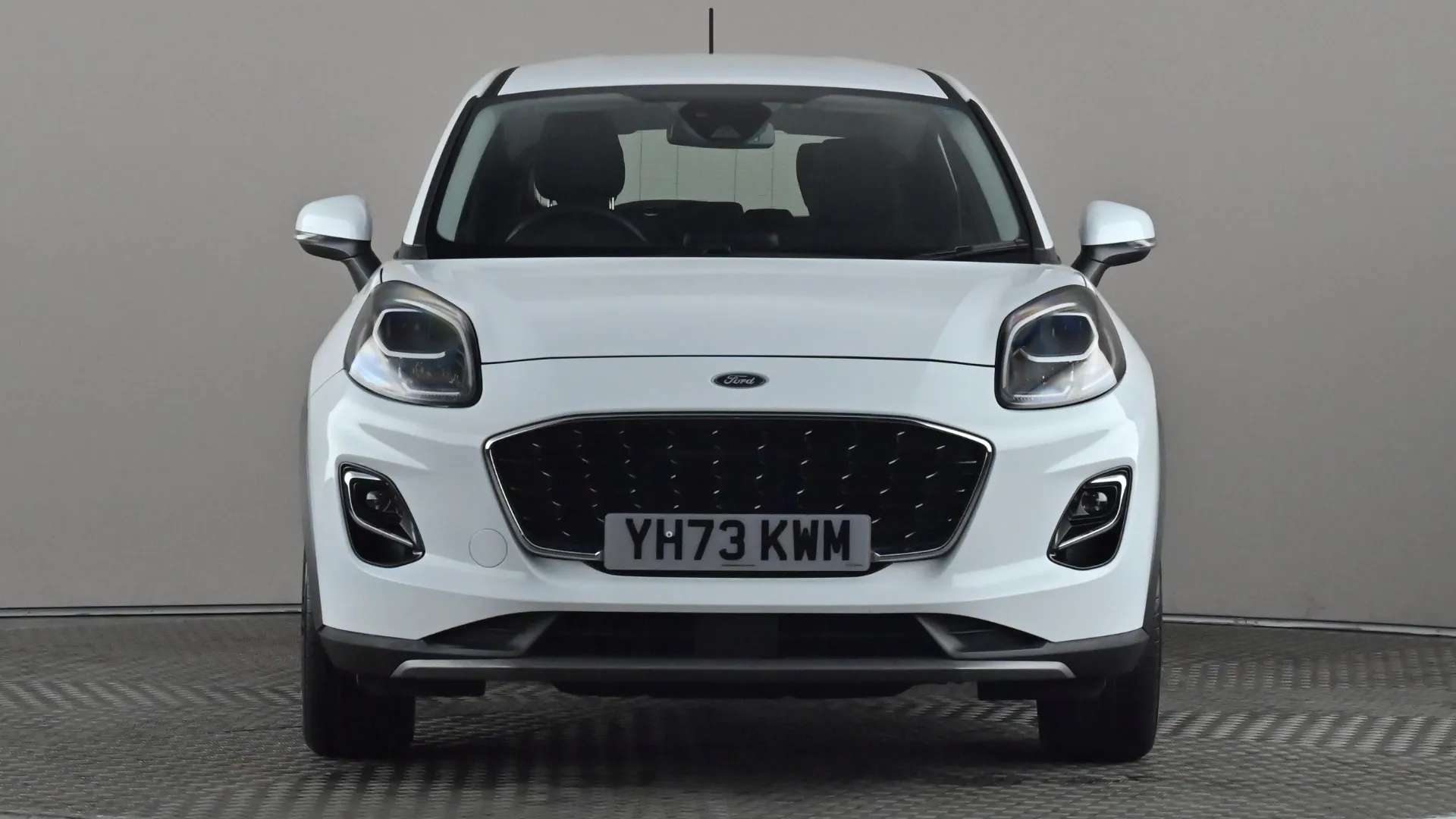 A 2023 FORD PUMA 1.0 EcoBoost Hybrid mHEV Titanium A 2023 FORD PUMA 1.0 EcoBoost Hybrid mHEV Titanium