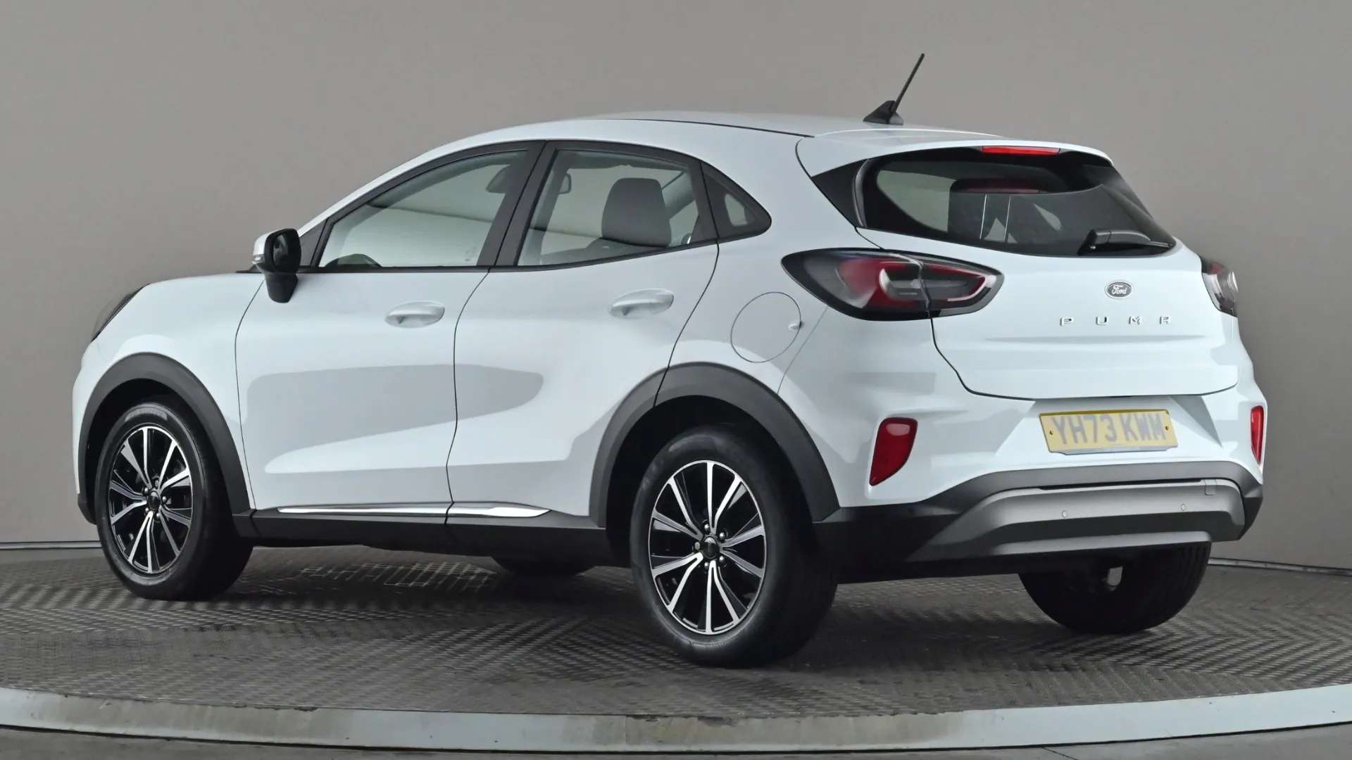 A 2023 FORD PUMA 1.0 EcoBoost Hybrid mHEV Titanium A 2023 FORD PUMA 1.0 EcoBoost Hybrid mHEV Titanium