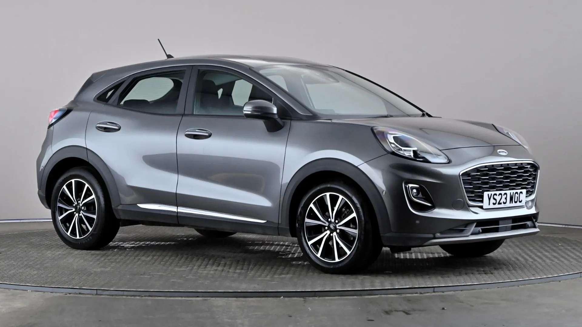 A 2023 FORD PUMA 1.0 EcoBoost Hybrid mHEV Titanium A 2023 FORD PUMA 1.0 EcoBoost Hybrid mHEV Titanium
