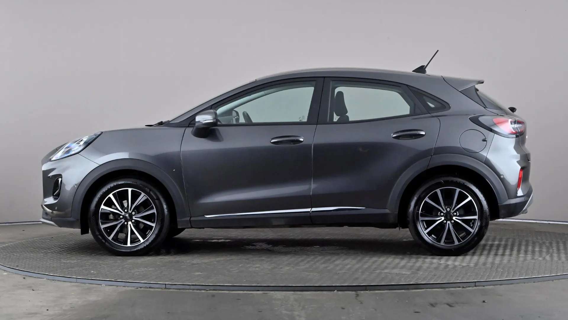 A 2023 FORD PUMA 1.0 EcoBoost Hybrid mHEV Titanium A 2023 FORD PUMA 1.0 EcoBoost Hybrid mHEV Titanium