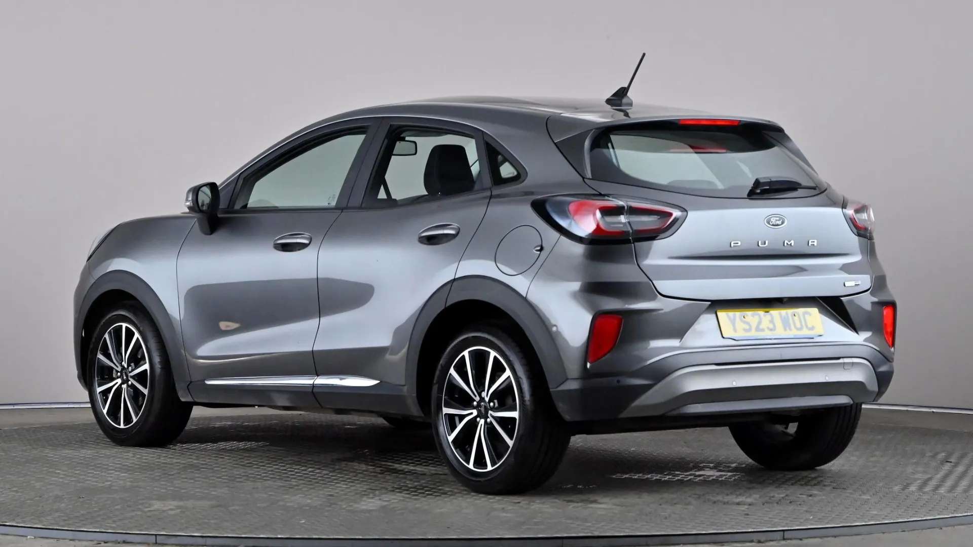 A 2023 FORD PUMA 1.0 EcoBoost Hybrid mHEV Titanium A 2023 FORD PUMA 1.0 EcoBoost Hybrid mHEV Titanium