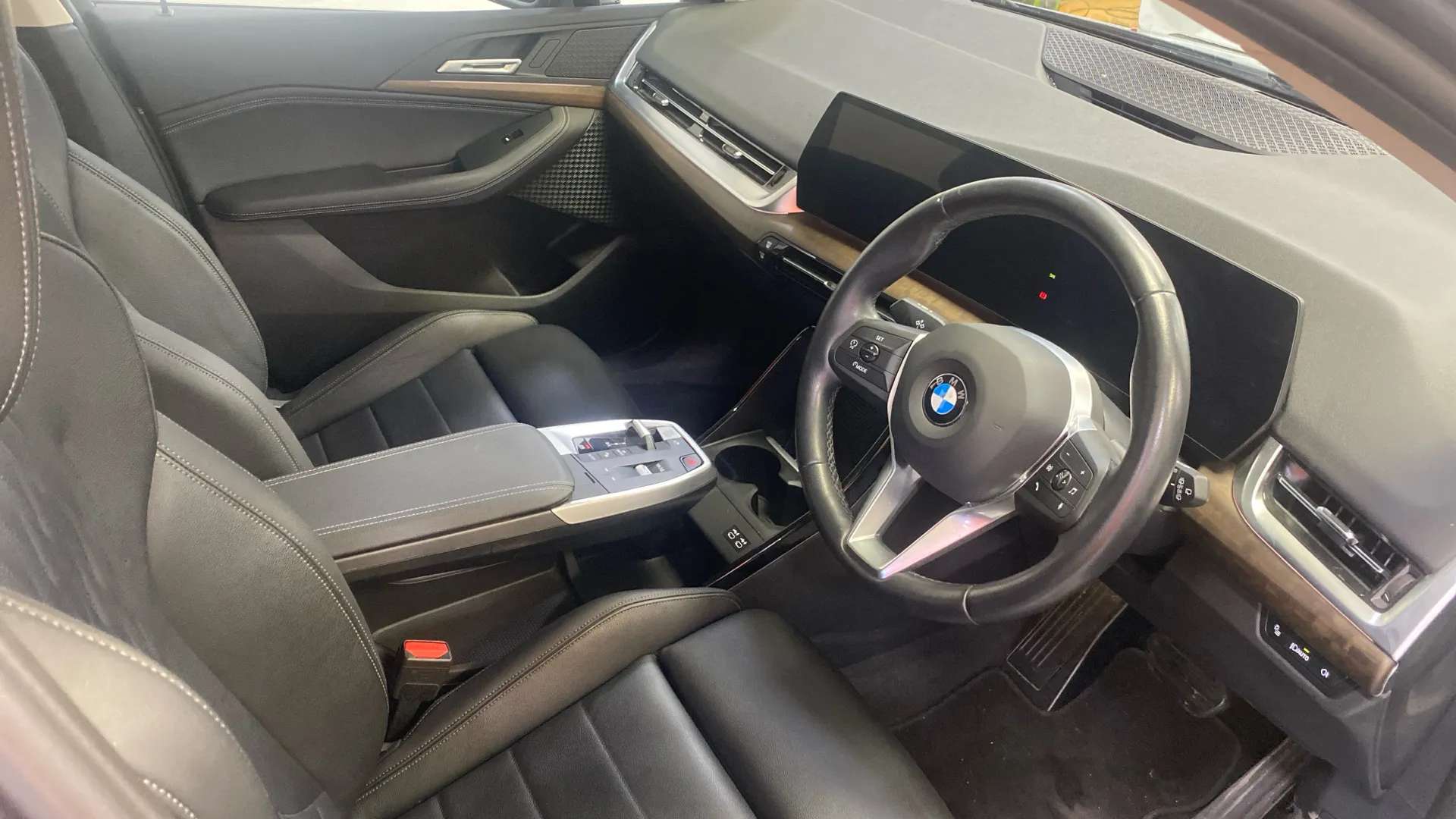 A 2023 BMW 2 SERIES ACTIVE TOURER 220i MHT Luxury DCT A 2023 BMW 2 SERIES ACTIVE TOURER 220i MHT Luxury DCT