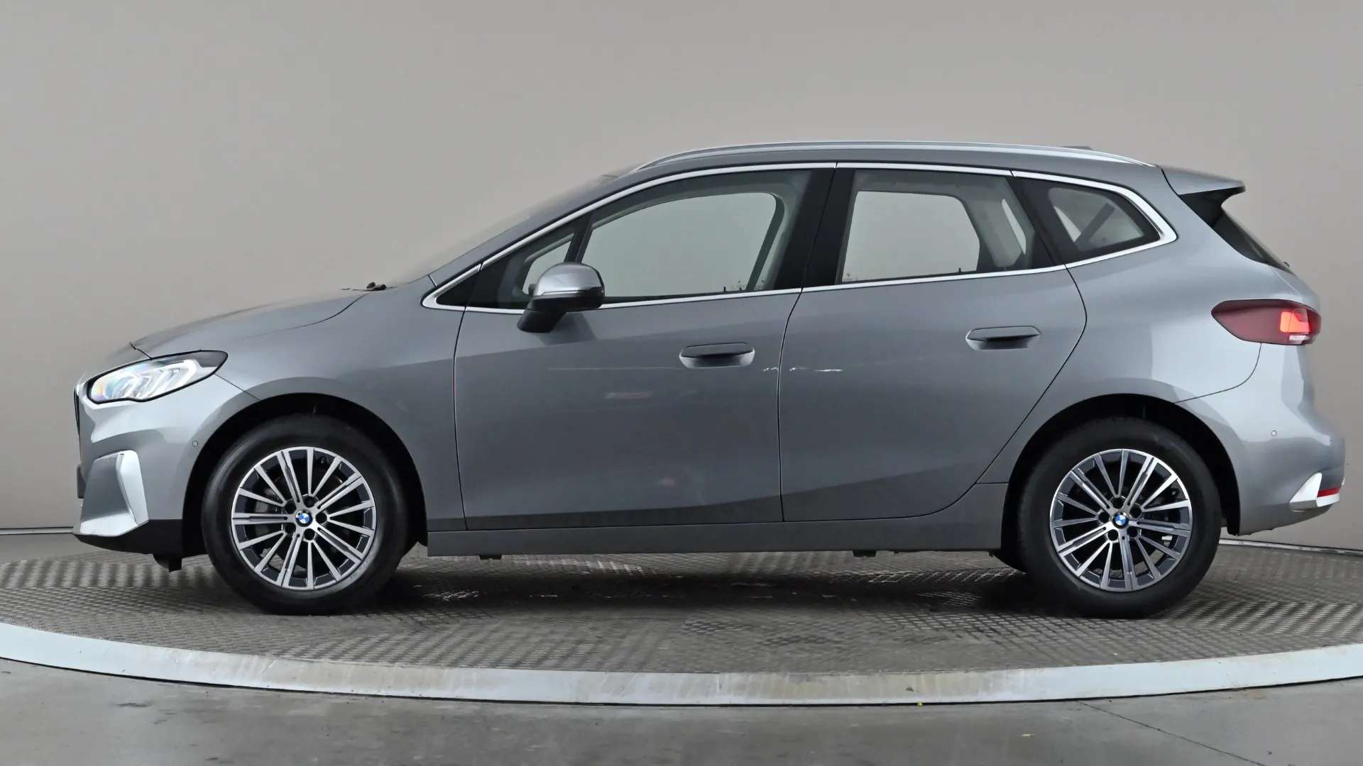 A 2023 BMW 2 SERIES ACTIVE TOURER 220i MHT Luxury DCT A 2023 BMW 2 SERIES ACTIVE TOURER 220i MHT Luxury DCT