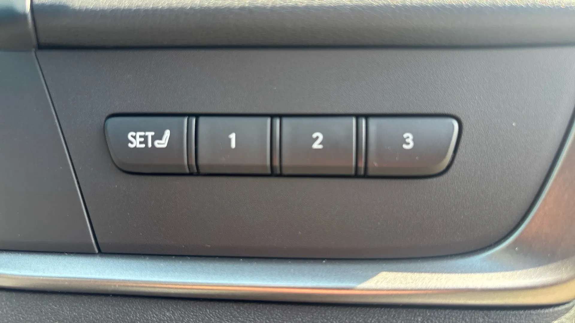 2024 LEXUS RZ 2024 LEXUS RZ