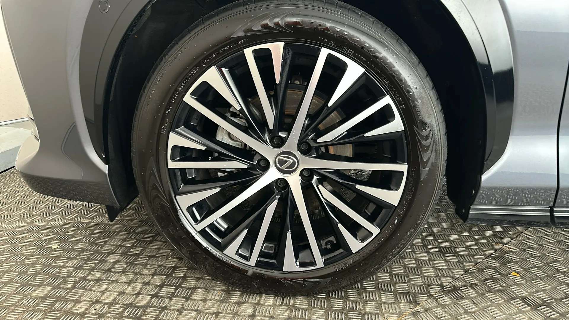 2024 LEXUS RZ 2024 LEXUS RZ