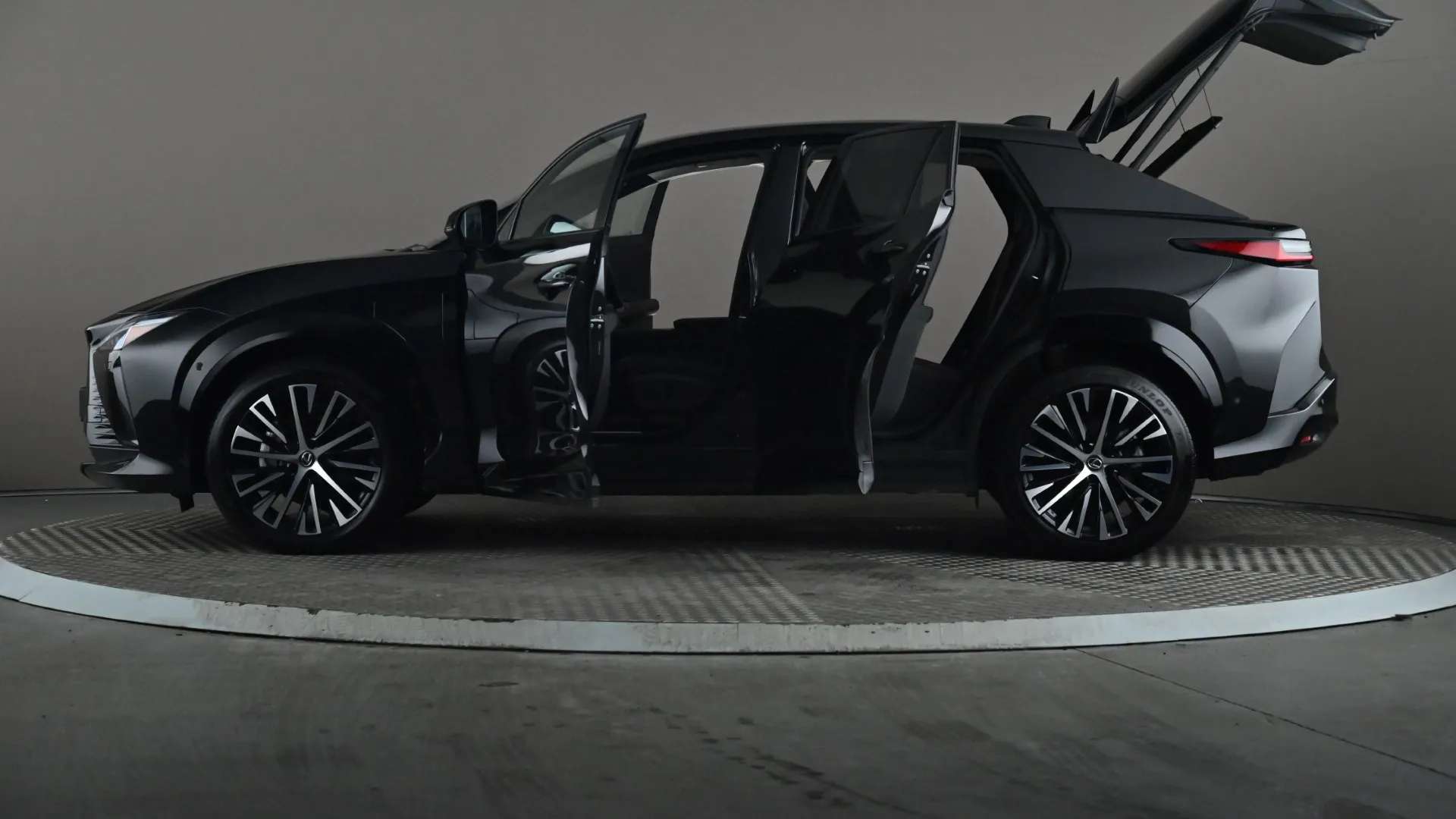 2024 LEXUS RZ 2024 LEXUS RZ