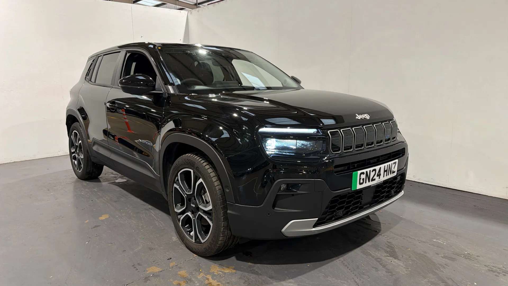 A 2024 JEEP AVENGER 115kW Summit 54kWh Auto A 2024 JEEP AVENGER 115kW Summit 54kWh Auto