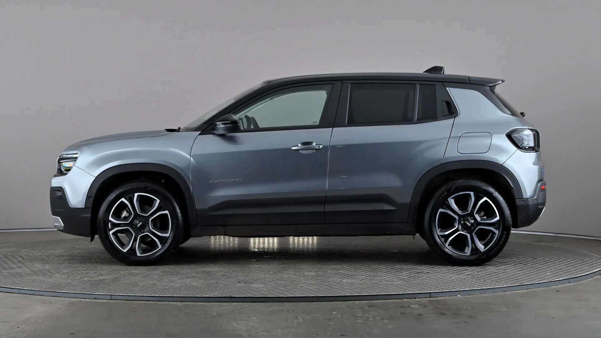 A 2024 JEEP AVENGER 115kW Summit 54kWh Auto A 2024 JEEP AVENGER 115kW Summit 54kWh Auto