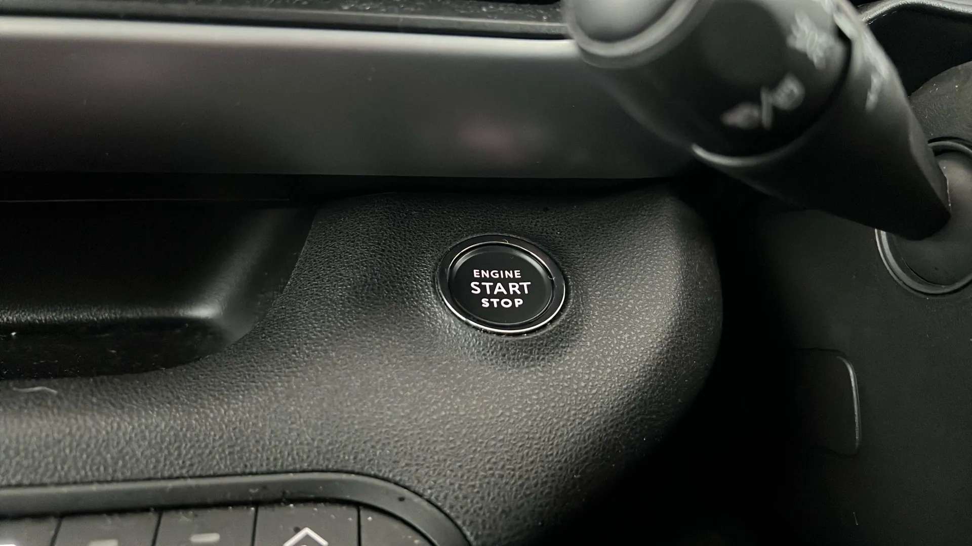 2025 JEEP AVENGER 2025 JEEP AVENGER