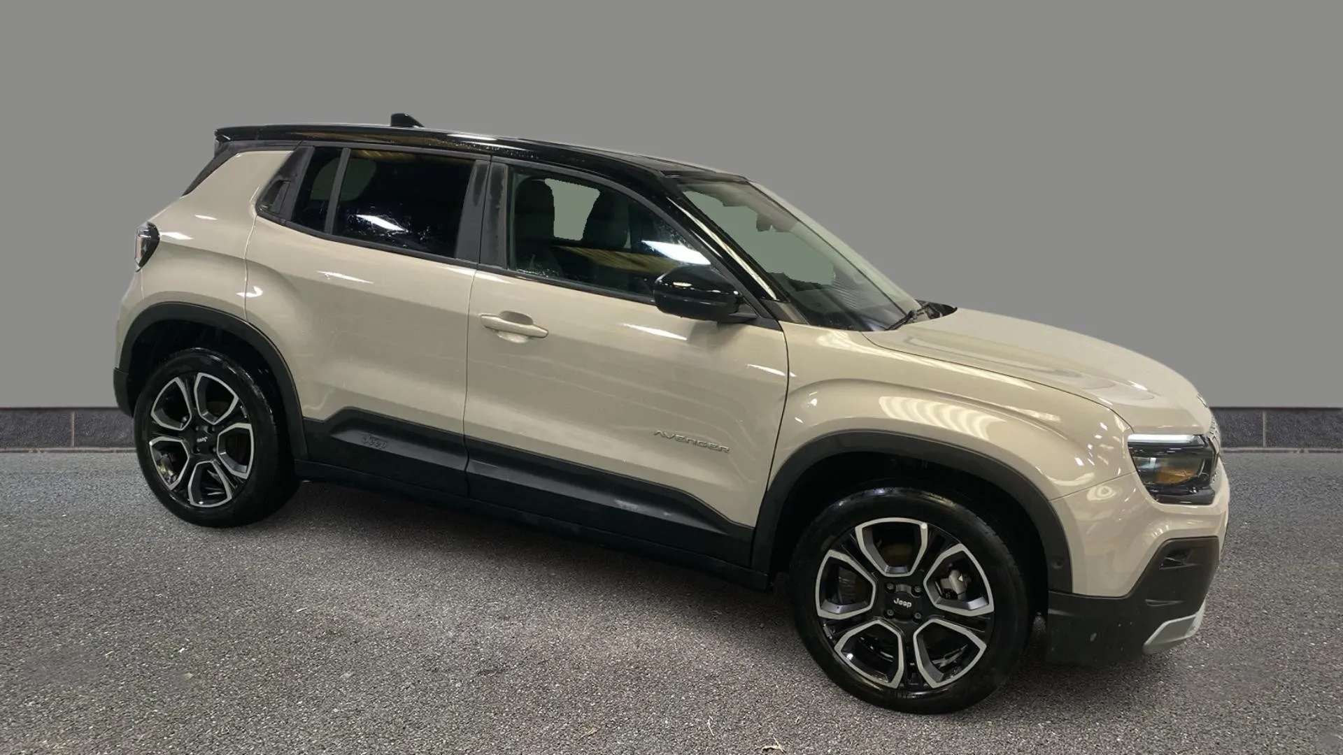 A 2024 JEEP AVENGER 115kW Summit 54kWh Auto A 2024 JEEP AVENGER 115kW Summit 54kWh Auto