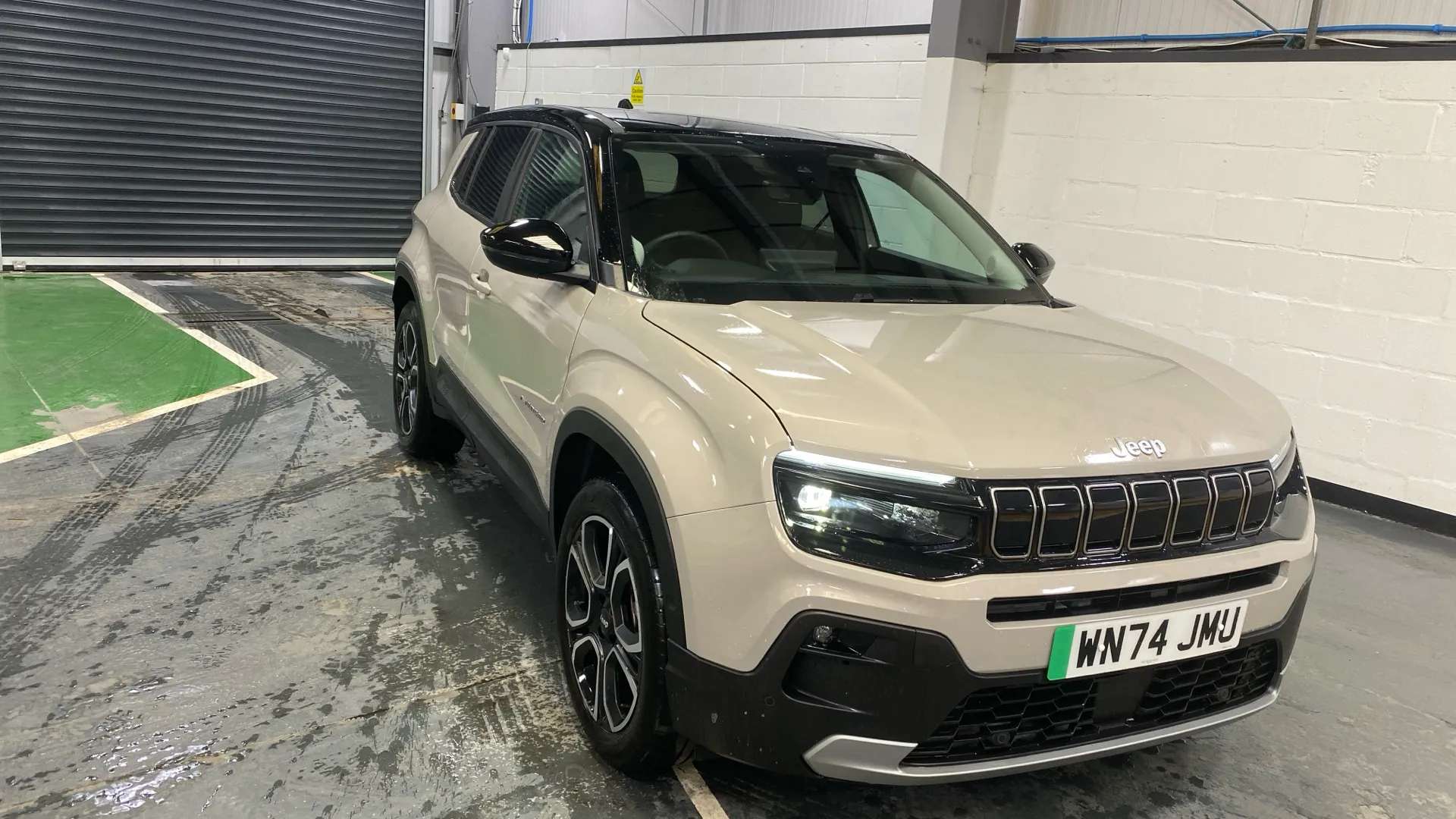 A 2024 JEEP AVENGER 115kW Summit 54kWh Auto A 2024 JEEP AVENGER 115kW Summit 54kWh Auto