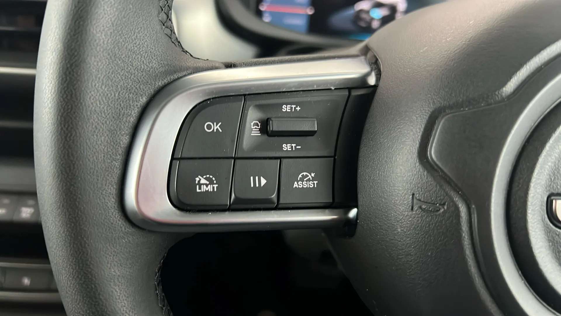 2024 JEEP AVENGER 2024 JEEP AVENGER
