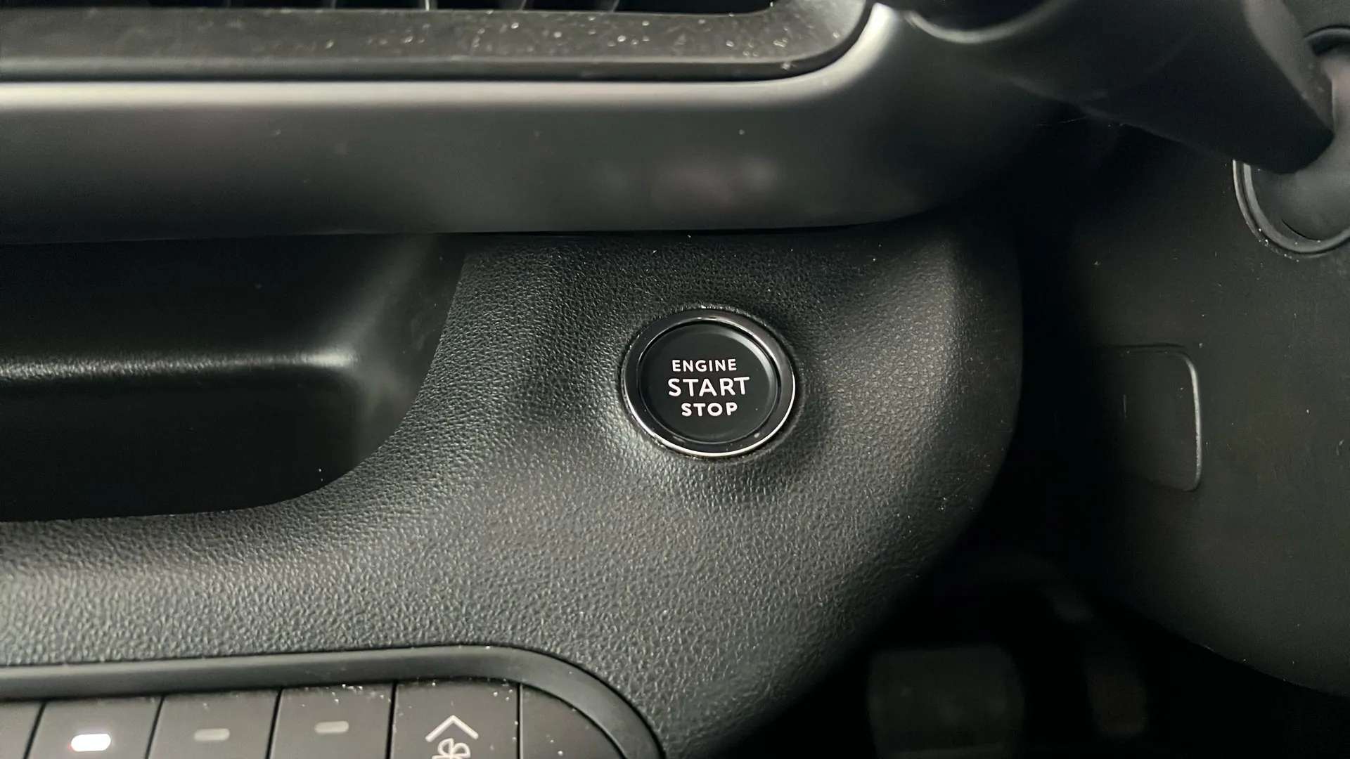 2025 JEEP AVENGER 2025 JEEP AVENGER