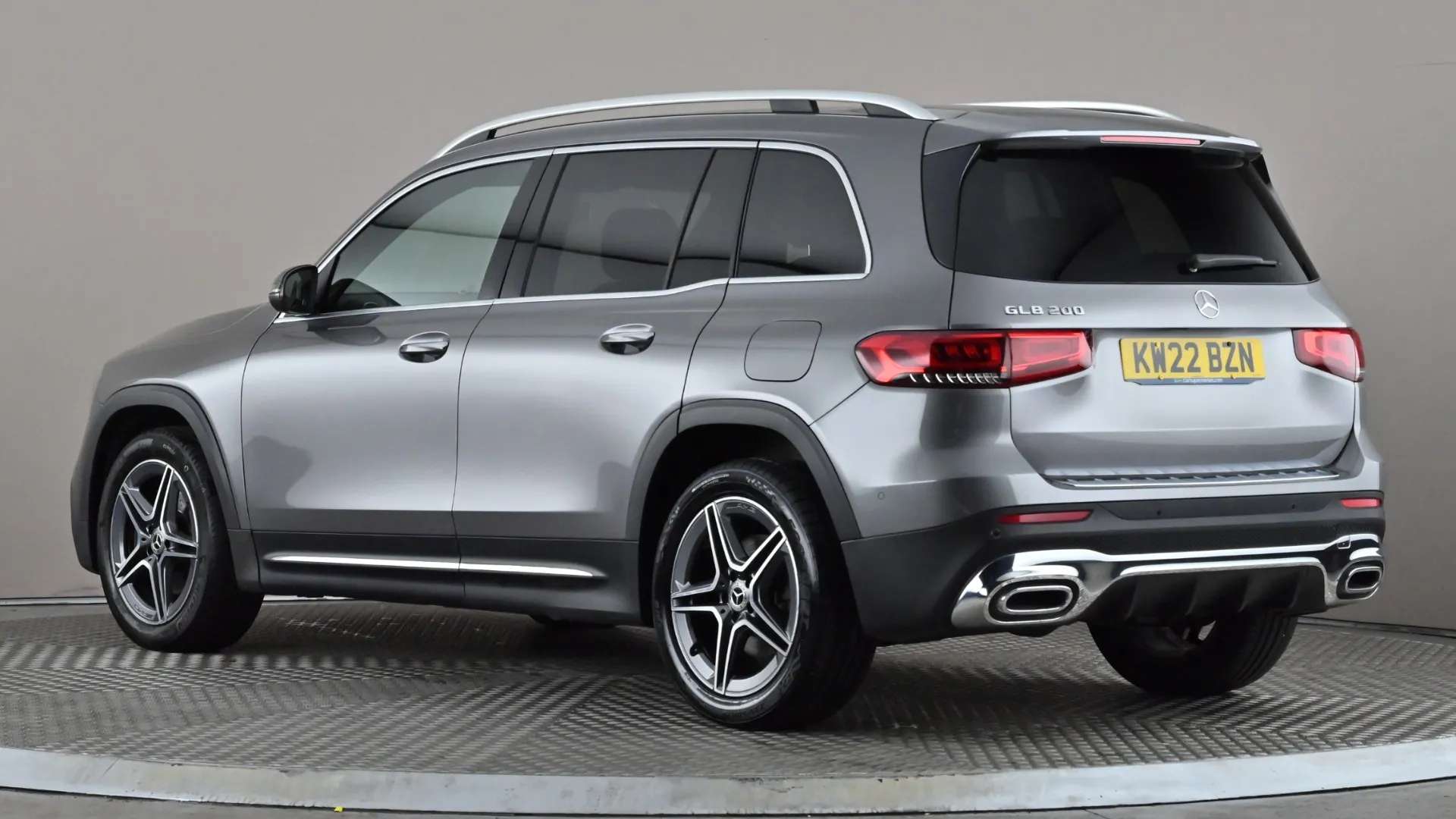 A 2022 MERCEDES-BENZ GLB GLB 200 AMG Line Premium 7G-Tronic A 2022 MERCEDES-BENZ GLB GLB 200 AMG Line Premium 7G-Tronic