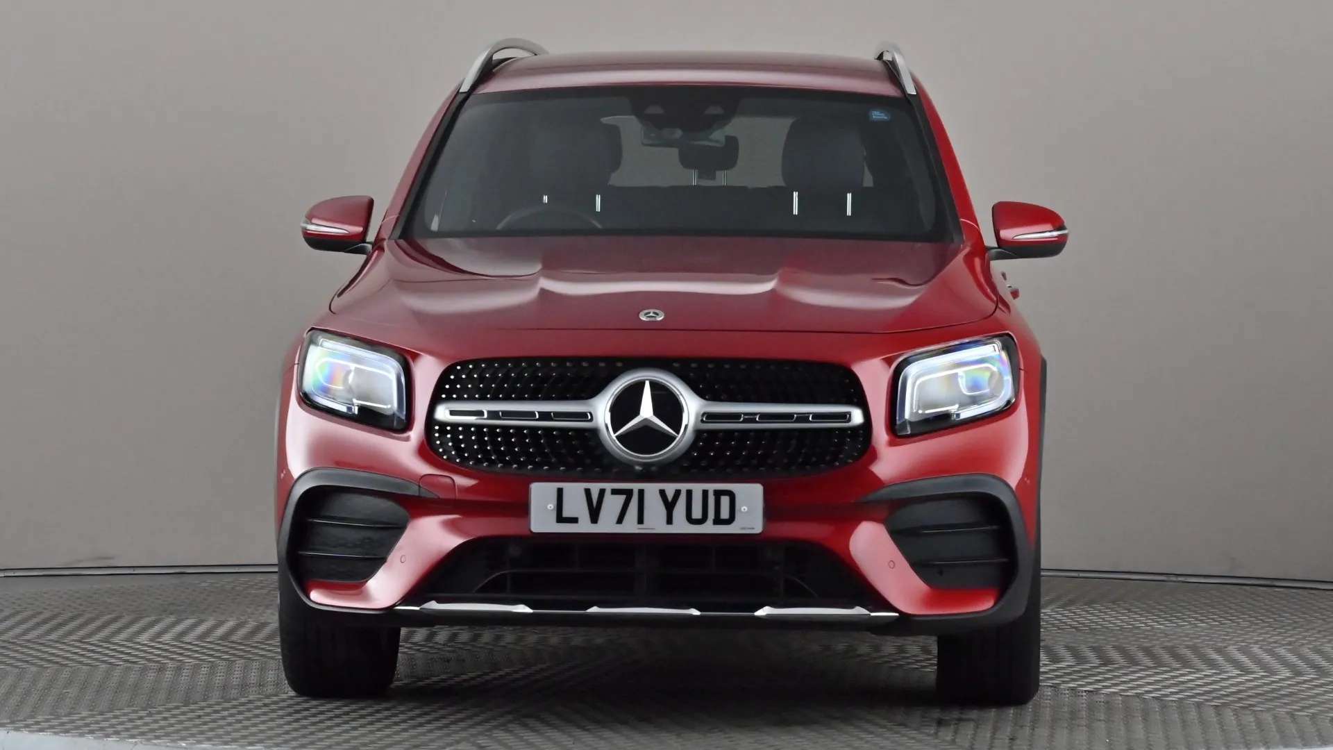 A 2022 MERCEDES-BENZ GLB GLB 200 AMG Line Premium 7G-Tronic A 2022 MERCEDES-BENZ GLB GLB 200 AMG Line Premium 7G-Tronic