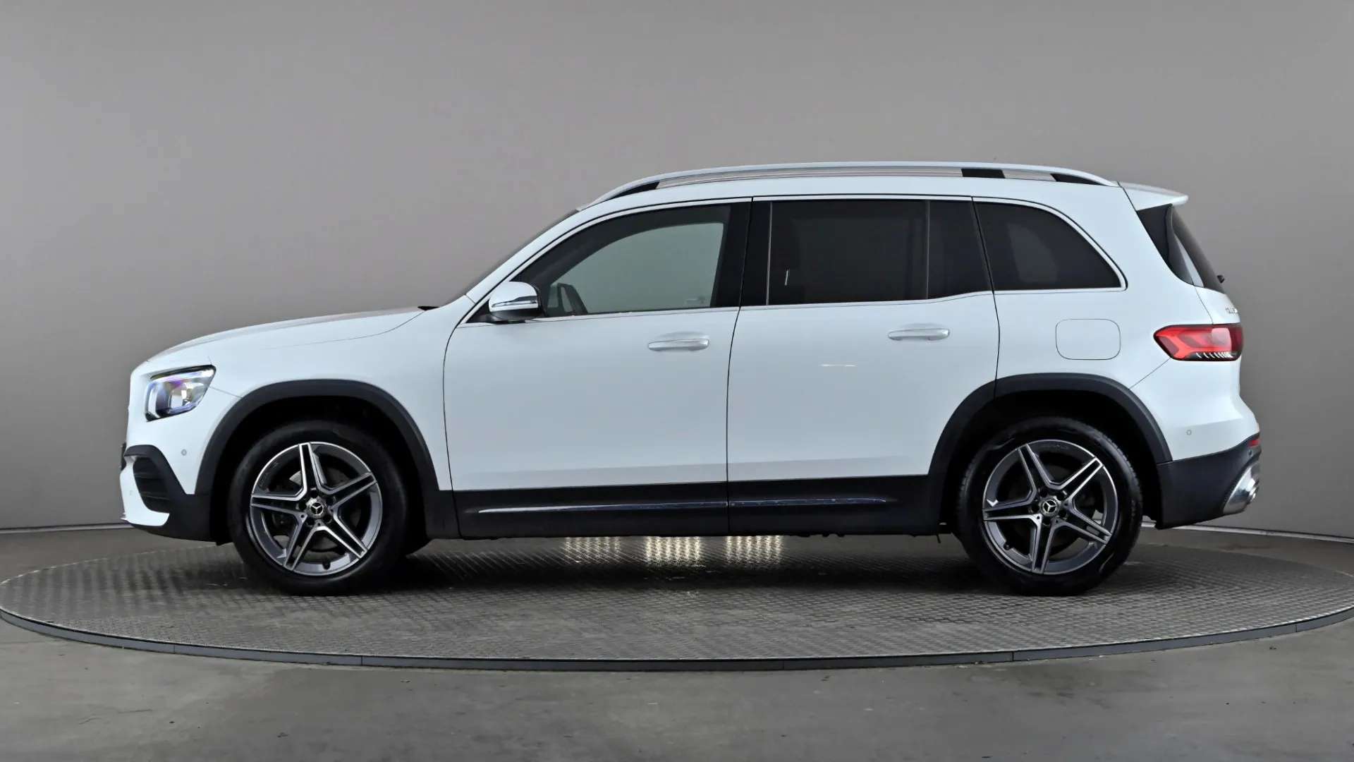 0 MERCEDES-BENZ GLB 0 MERCEDES-BENZ GLB