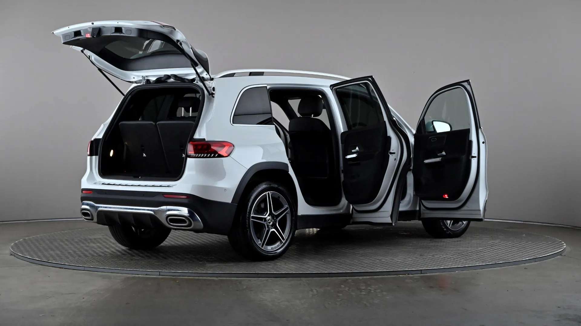 0 MERCEDES-BENZ GLB 0 MERCEDES-BENZ GLB