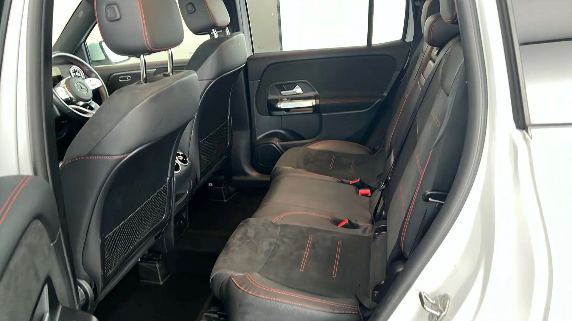 0 MERCEDES-BENZ GLB 0 MERCEDES-BENZ GLB