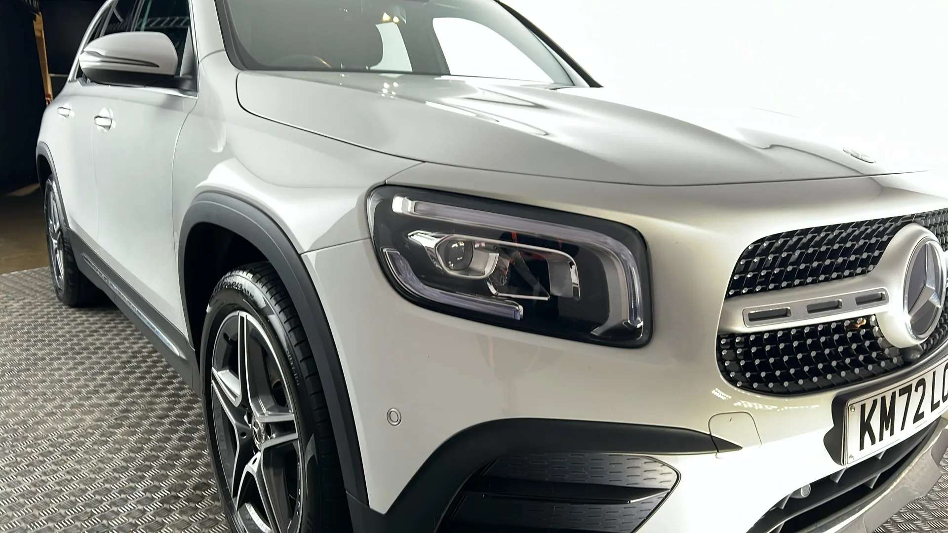 0 MERCEDES-BENZ GLB 0 MERCEDES-BENZ GLB