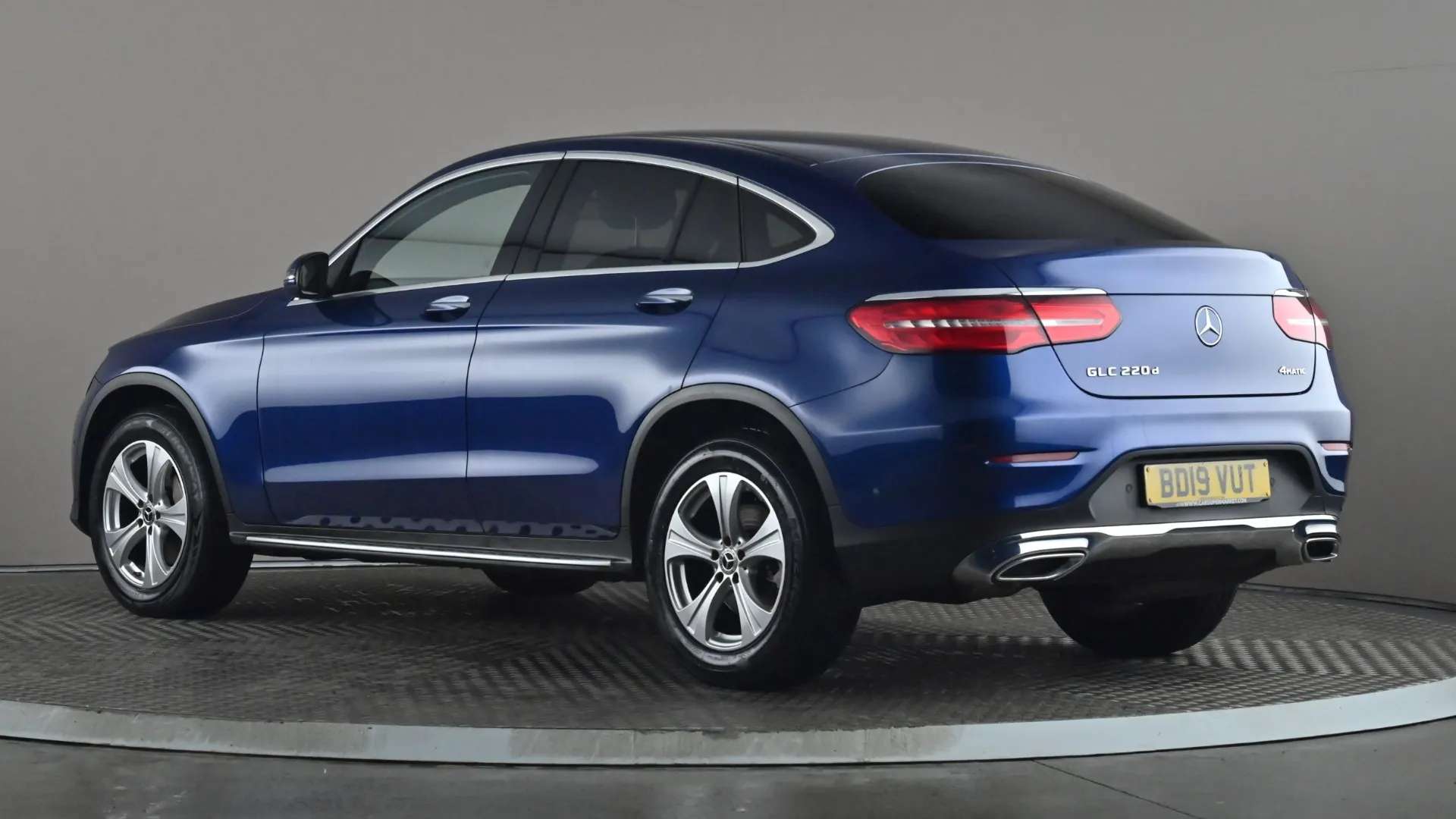 A 2019 MERCEDES-BENZ GLC COUPE GLC 220d 4Matic Sport Premium 9G-Tronic A 2019 MERCEDES-BENZ GLC COUPE GLC 220d 4Matic Sport Premium 9G-Tronic