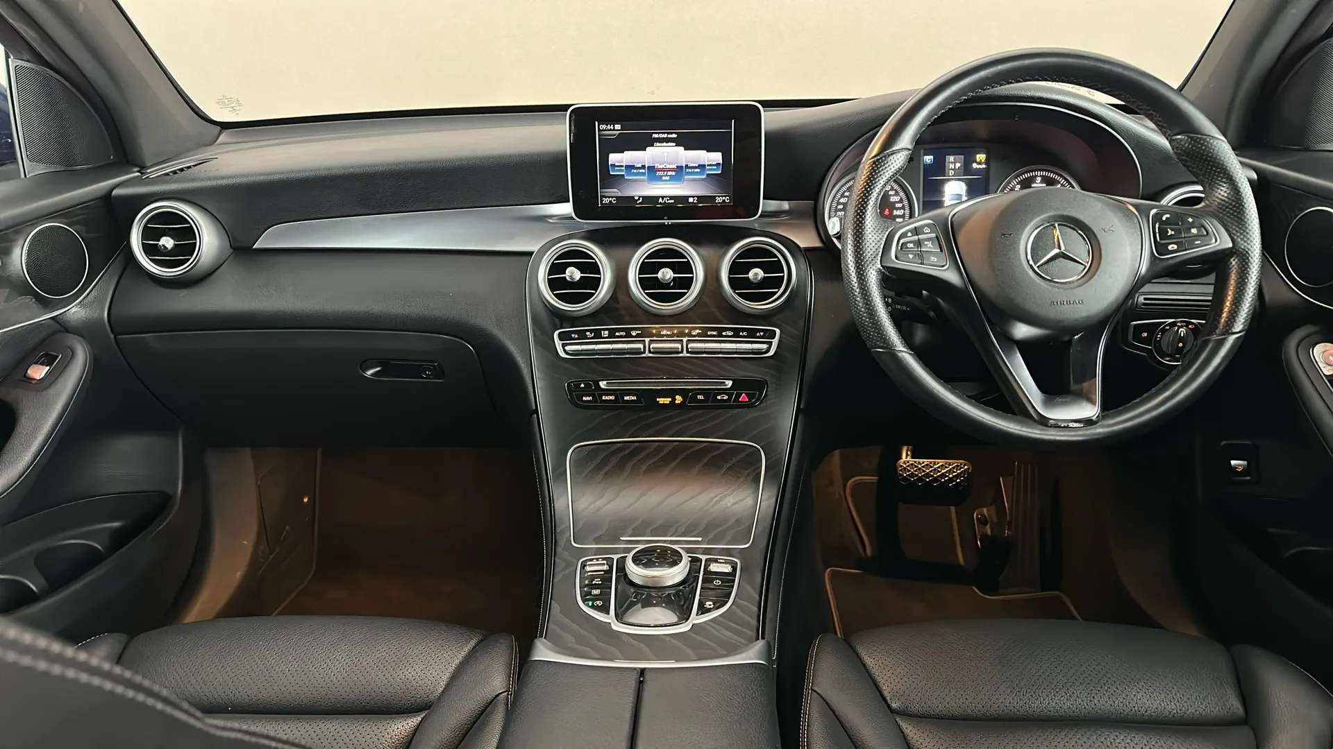 2019 MERCEDES-BENZ GLC COUPE 2019 MERCEDES-BENZ GLC COUPE