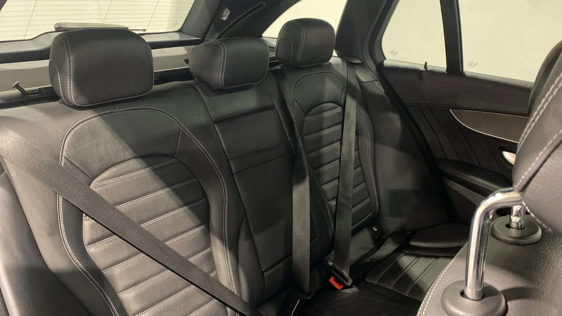 A 2021 MERCEDES-BENZ C CLASS C300de AMG Line Night Ed Premium + 9G-Tronic A 2021 MERCEDES-BENZ C CLASS C300de AMG Line Night Ed Premium + 9G-Tronic