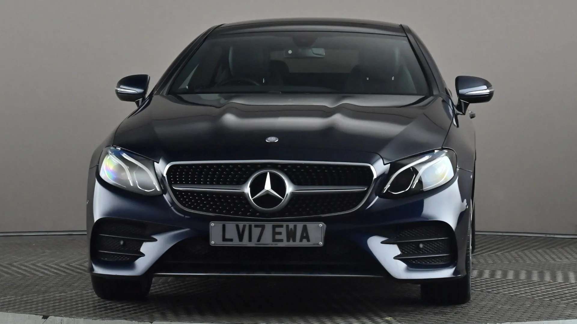 A 2017 MERCEDES-BENZ E CLASS E220d AMG Line Premium 9G-Tronic A 2017 MERCEDES-BENZ E CLASS E220d AMG Line Premium 9G-Tronic