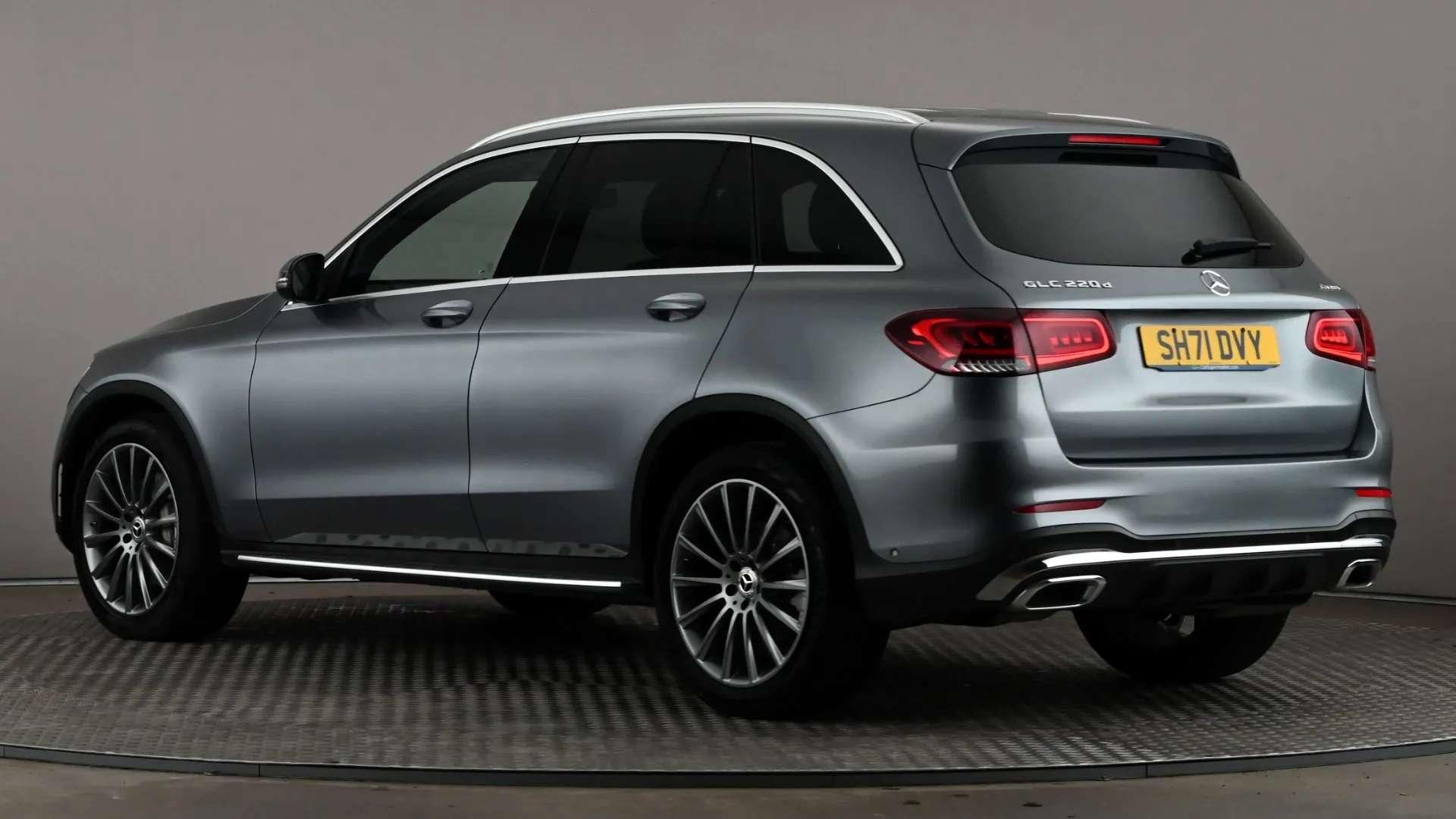 A 2022 MERCEDES-BENZ GLC GLC 220d 4Matic AMG Line Premium 9G-Tronic A 2022 MERCEDES-BENZ GLC GLC 220d 4Matic AMG Line Premium 9G-Tronic