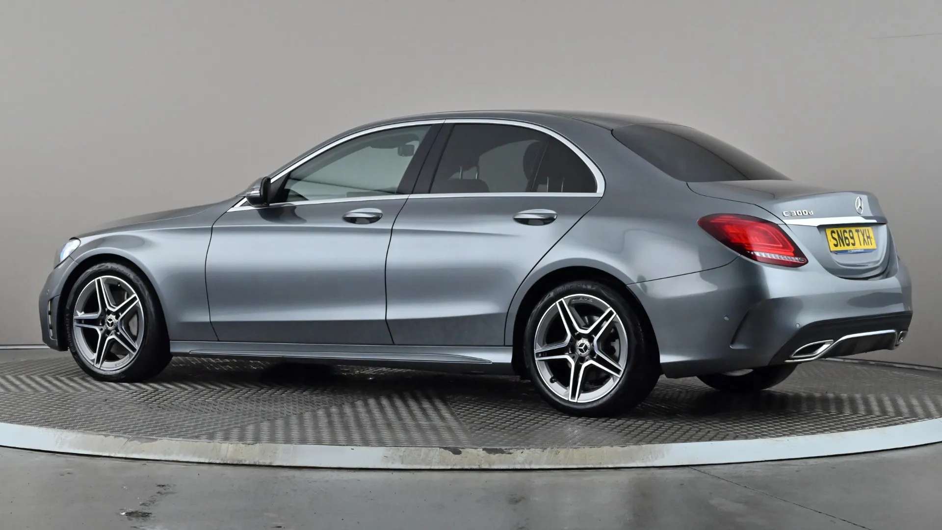 A 2019 MERCEDES-BENZ C CLASS C300d AMG Line Edition Premium 9G-Tronic A 2019 MERCEDES-BENZ C CLASS C300d AMG Line Edition Premium 9G-Tronic