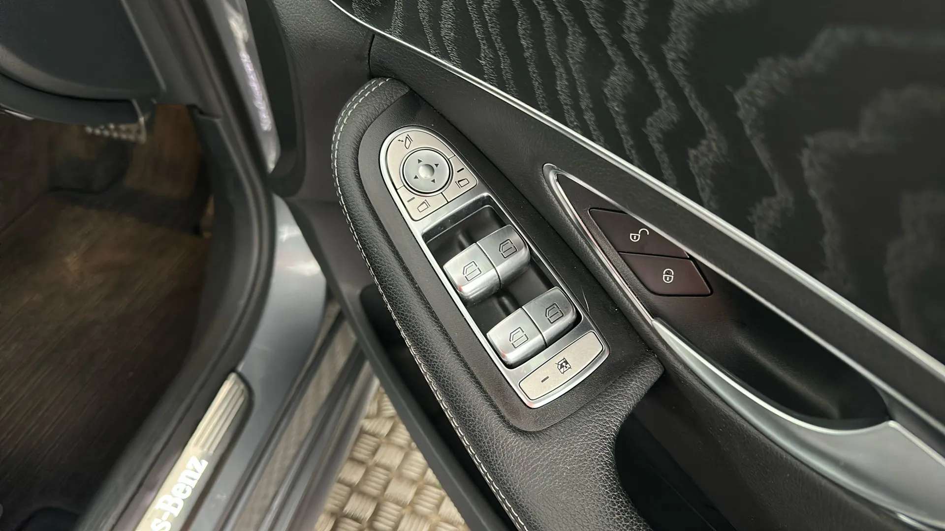 2019 MERCEDES-BENZ C CLASS 2019 MERCEDES-BENZ C CLASS