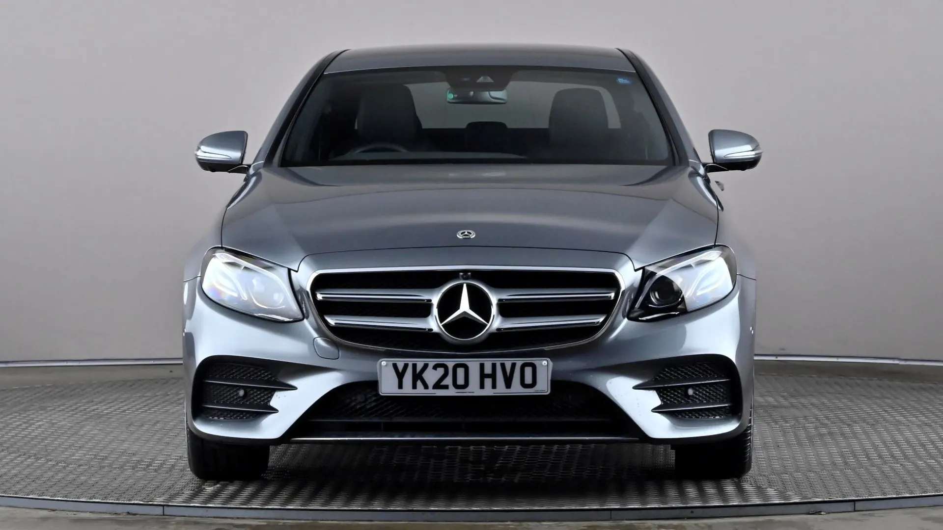 A 2020 MERCEDES-BENZ E CLASS E300de AMG Line Premium 9G-Tronic A 2020 MERCEDES-BENZ E CLASS E300de AMG Line Premium 9G-Tronic