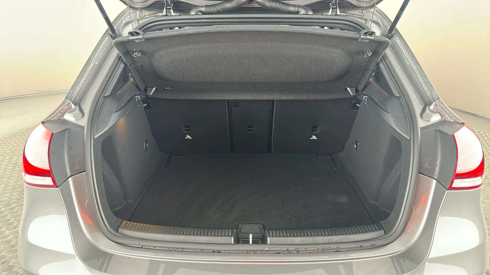 2019 MERCEDES-BENZ A CLASS 2019 MERCEDES-BENZ A CLASS