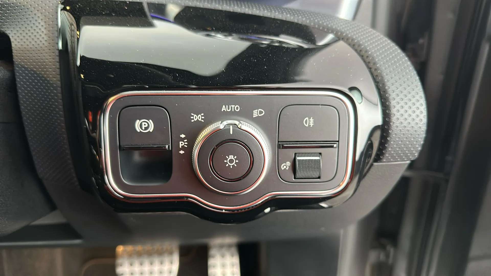 2019 MERCEDES-BENZ A CLASS 2019 MERCEDES-BENZ A CLASS