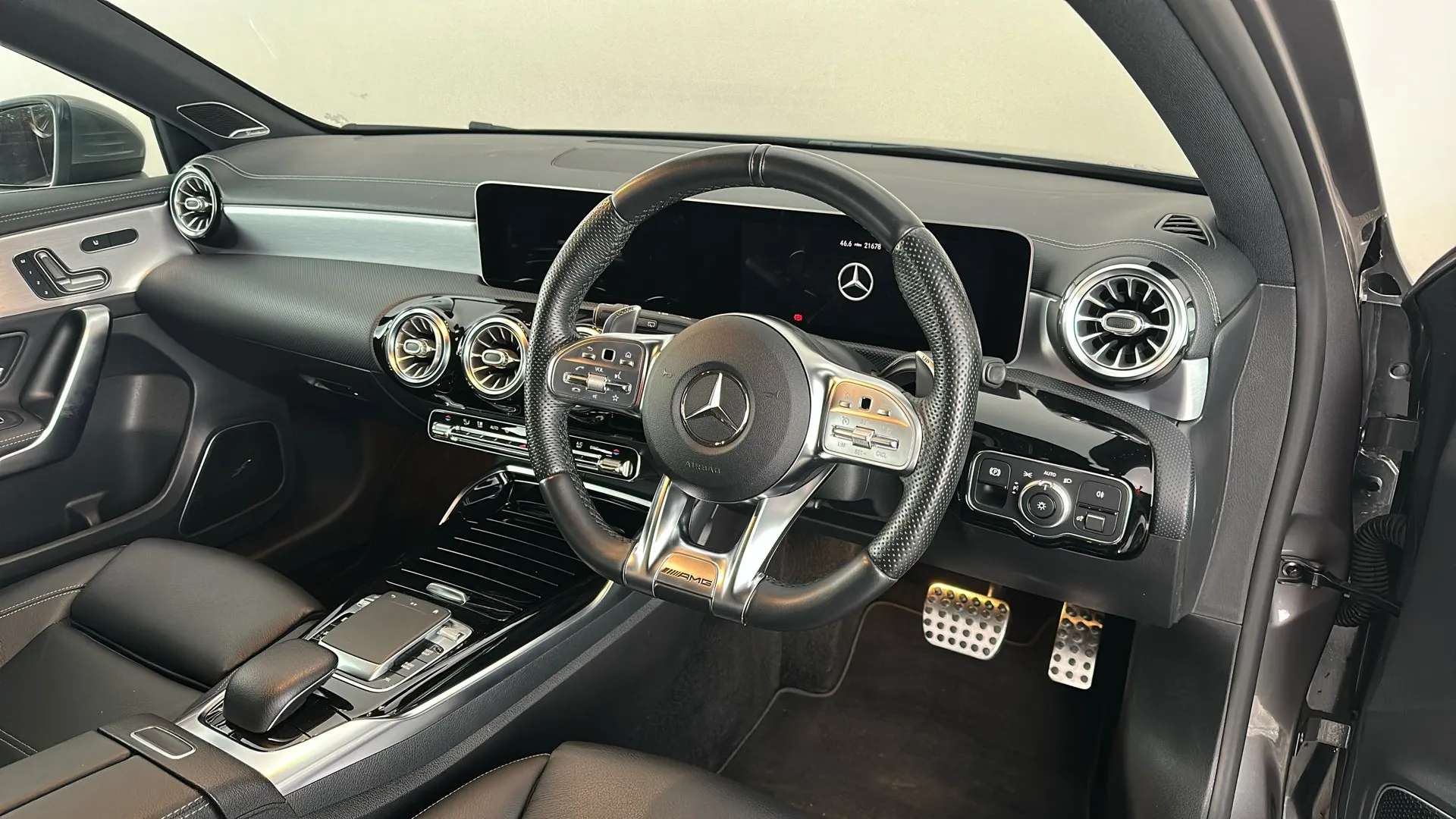 2019 MERCEDES-BENZ A CLASS 2019 MERCEDES-BENZ A CLASS
