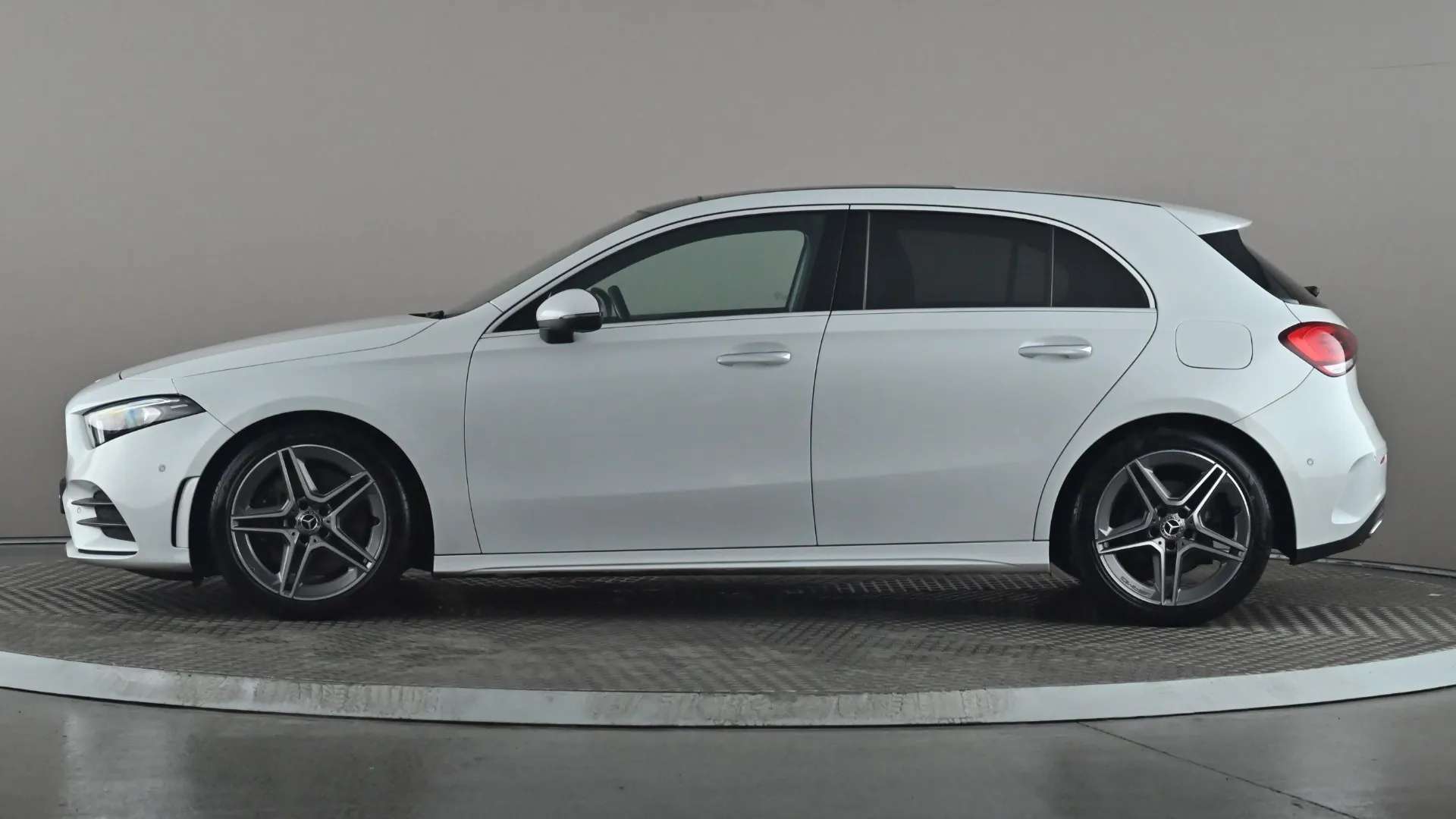 A 2020 MERCEDES-BENZ A CLASS A250 AMG Line Premium Plus Auto A 2020 MERCEDES-BENZ A CLASS A250 AMG Line Premium Plus Auto