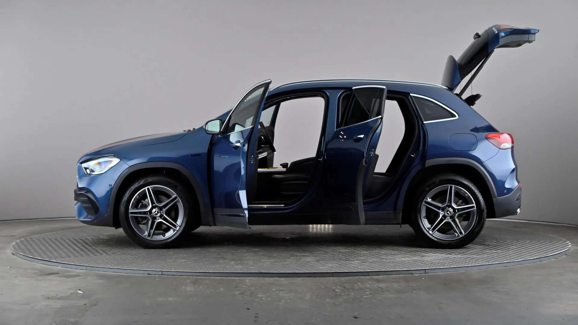 2021 MERCEDES-BENZ GLA 2021 MERCEDES-BENZ GLA